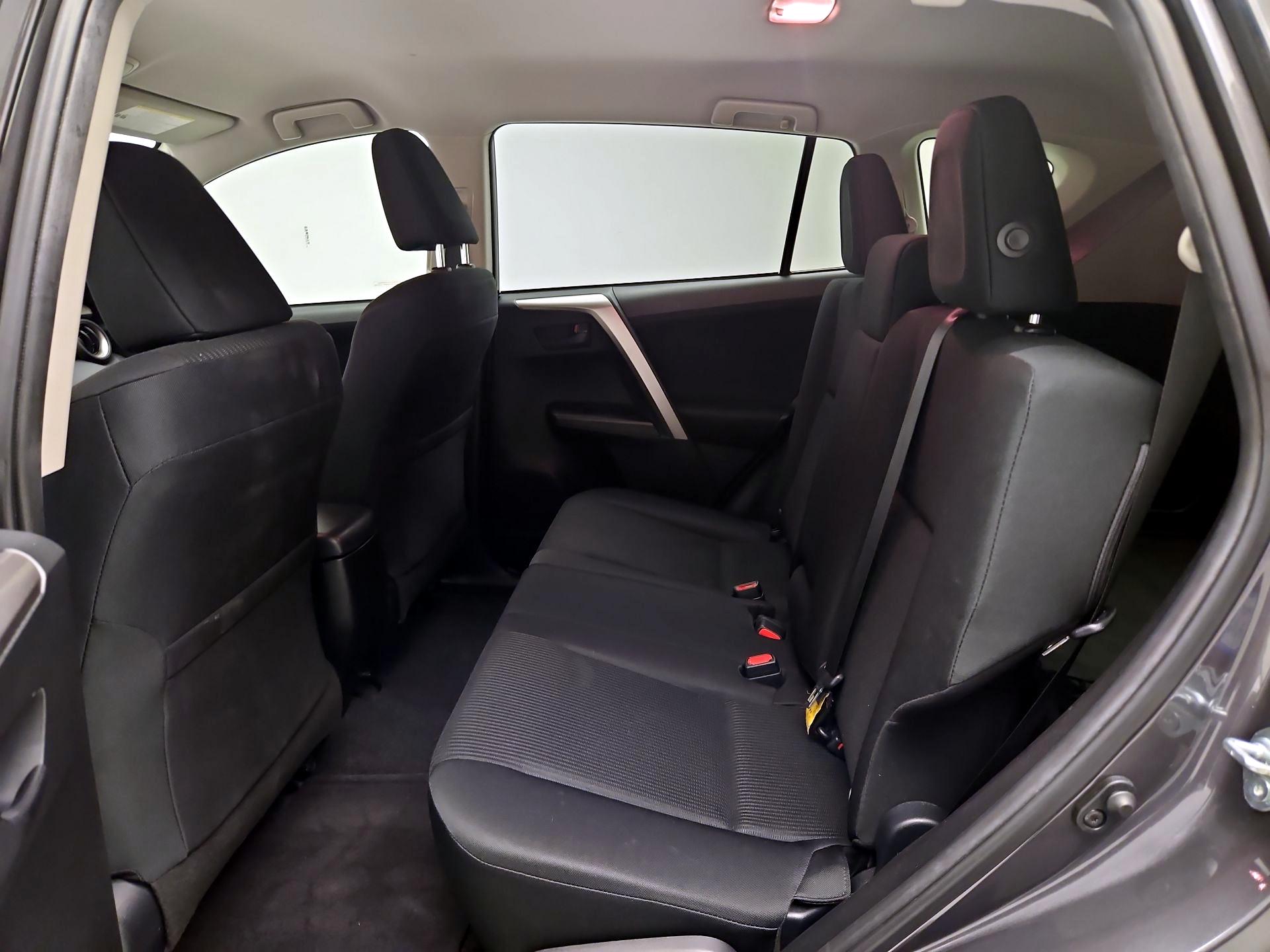 Thumbnail: 2017 Toyota RAV4 - 19