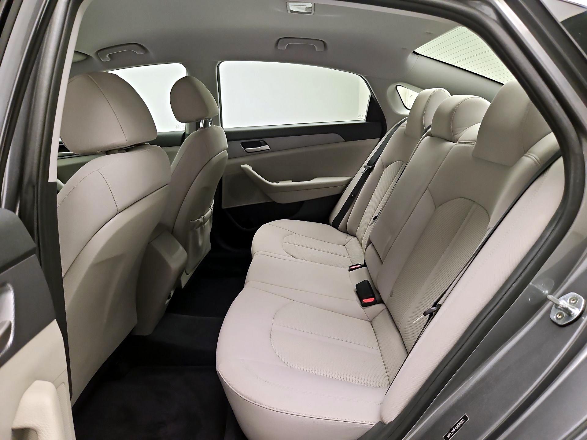 Thumbnail: 2018 Hyundai Sonata - 17