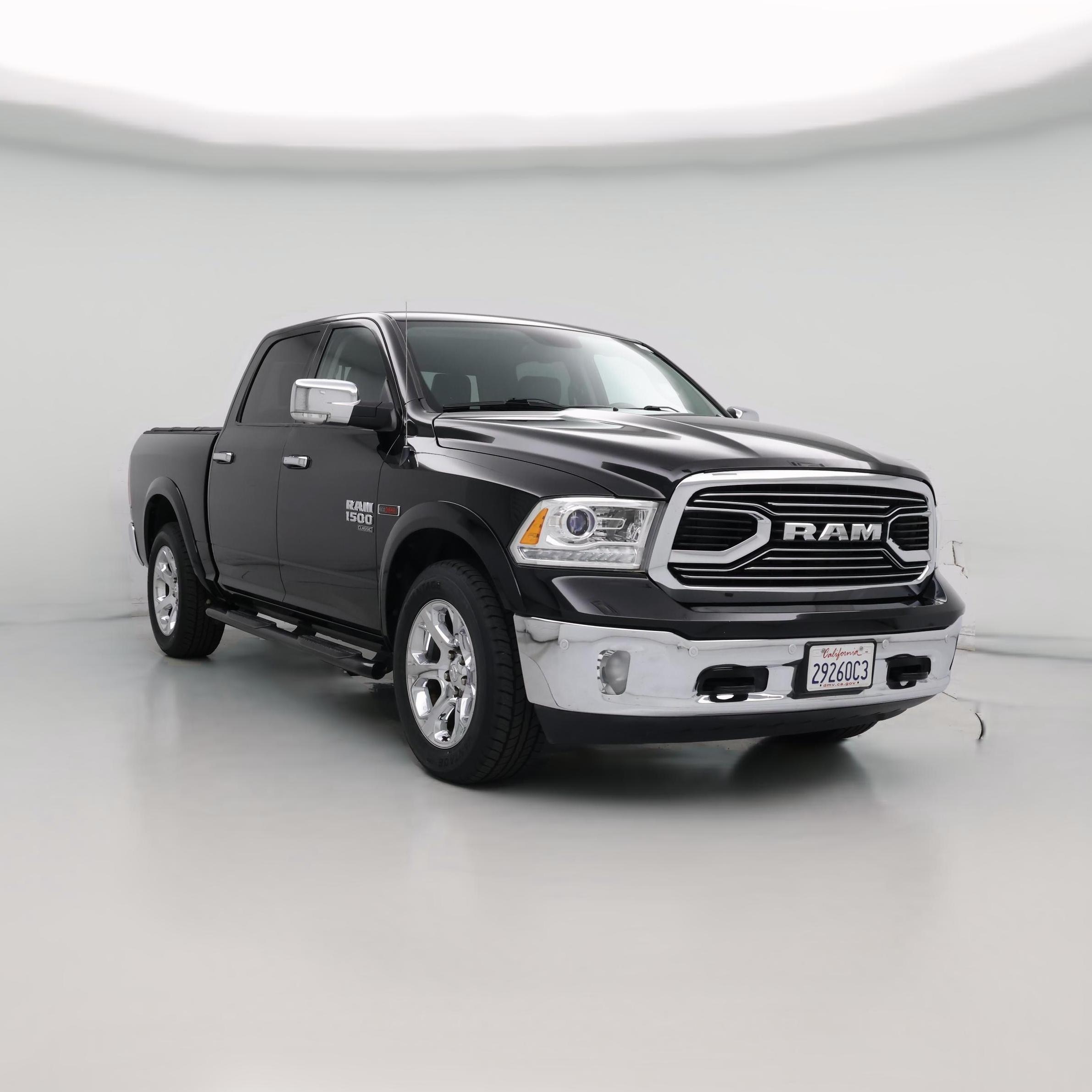 Thumbnail: 2019 RAM 1500 Classic - 1