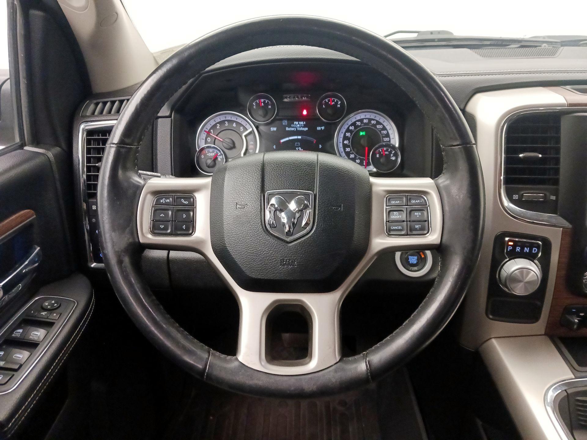 Thumbnail: 2019 RAM 1500 Classic - 10