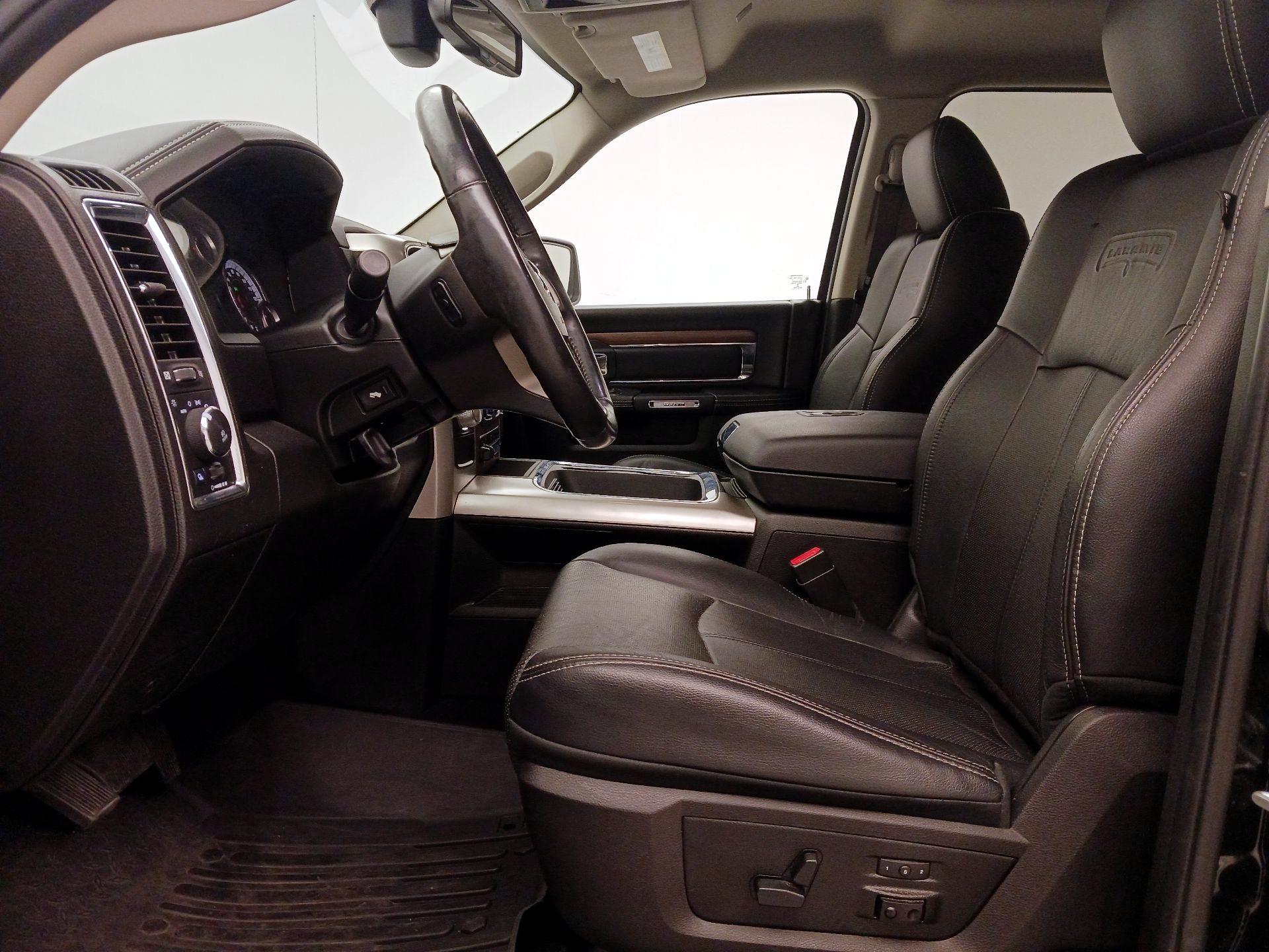 Thumbnail: 2019 RAM 1500 Classic - 11