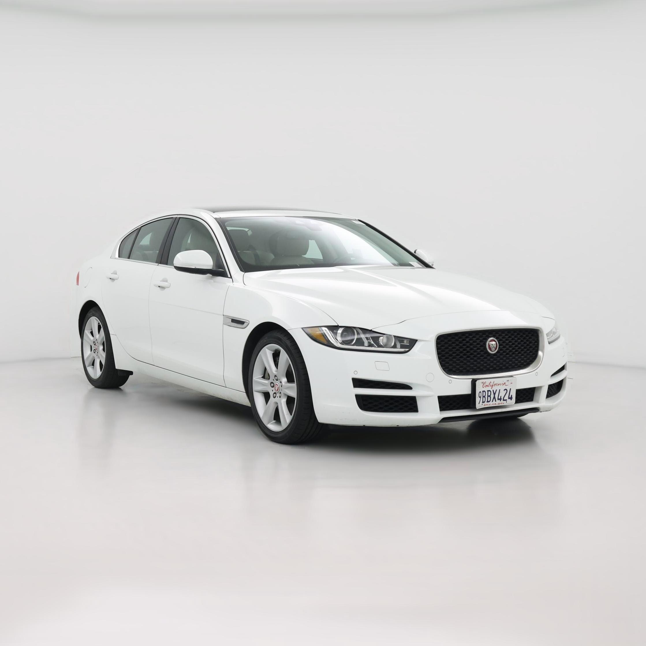 Thumbnail: 2018 Jaguar XE - 1