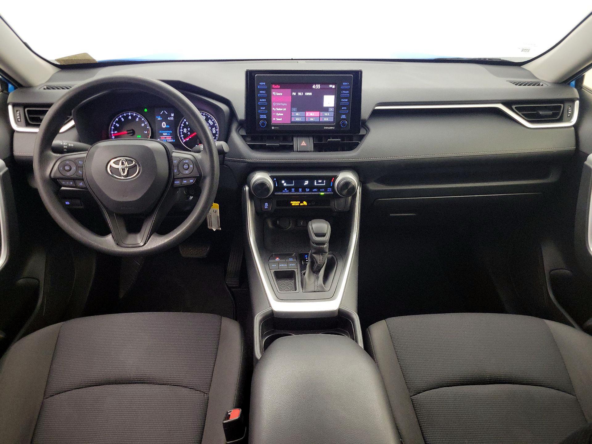 Thumbnail: 2021 Toyota RAV4 - 9