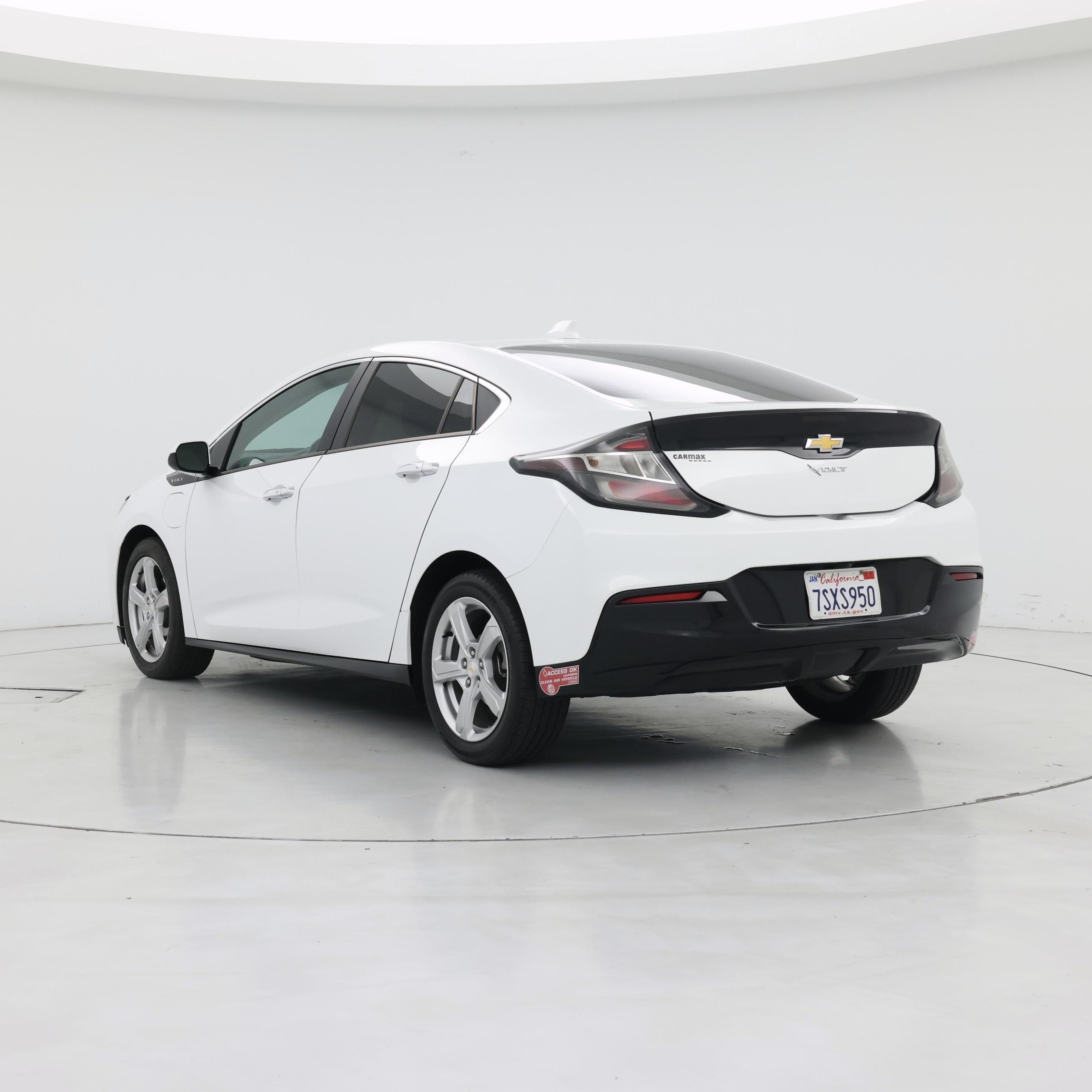 Thumbnail: 2016 Chevrolet Volt - 2