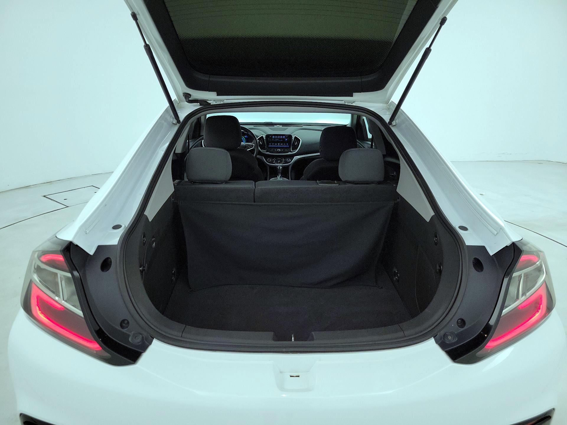 Thumbnail: 2016 Chevrolet Volt - 20
