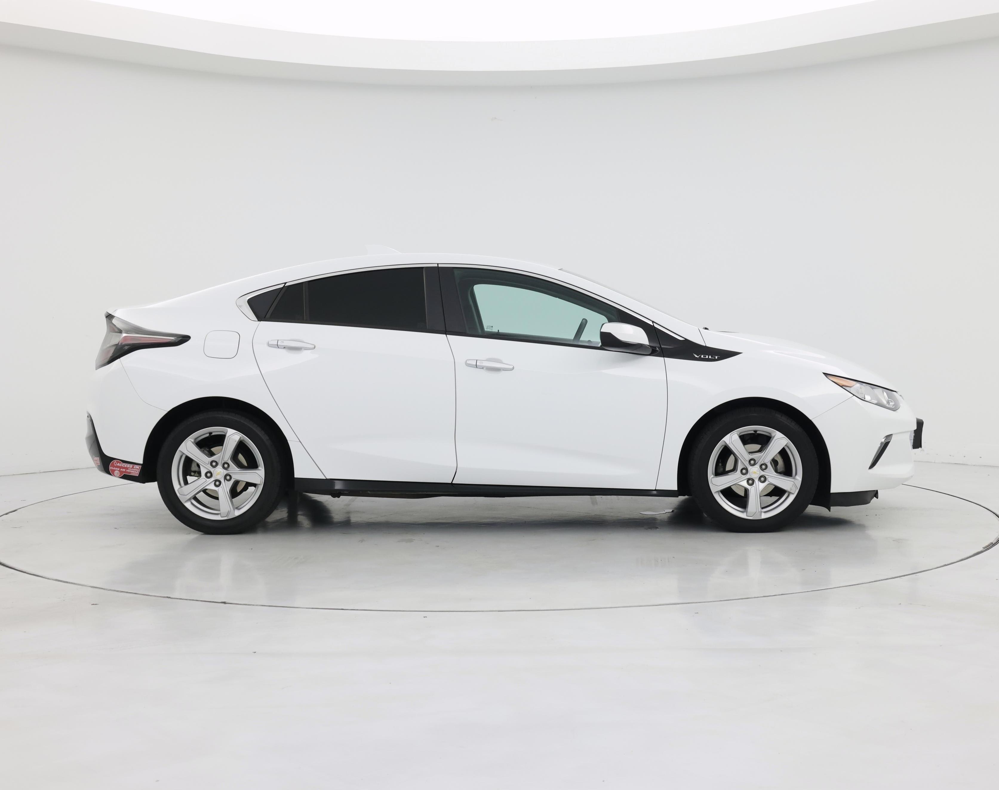 Thumbnail: 2016 Chevrolet Volt - 7