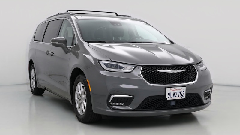 2022 Chrysler Pacifica Touring L Hero Image