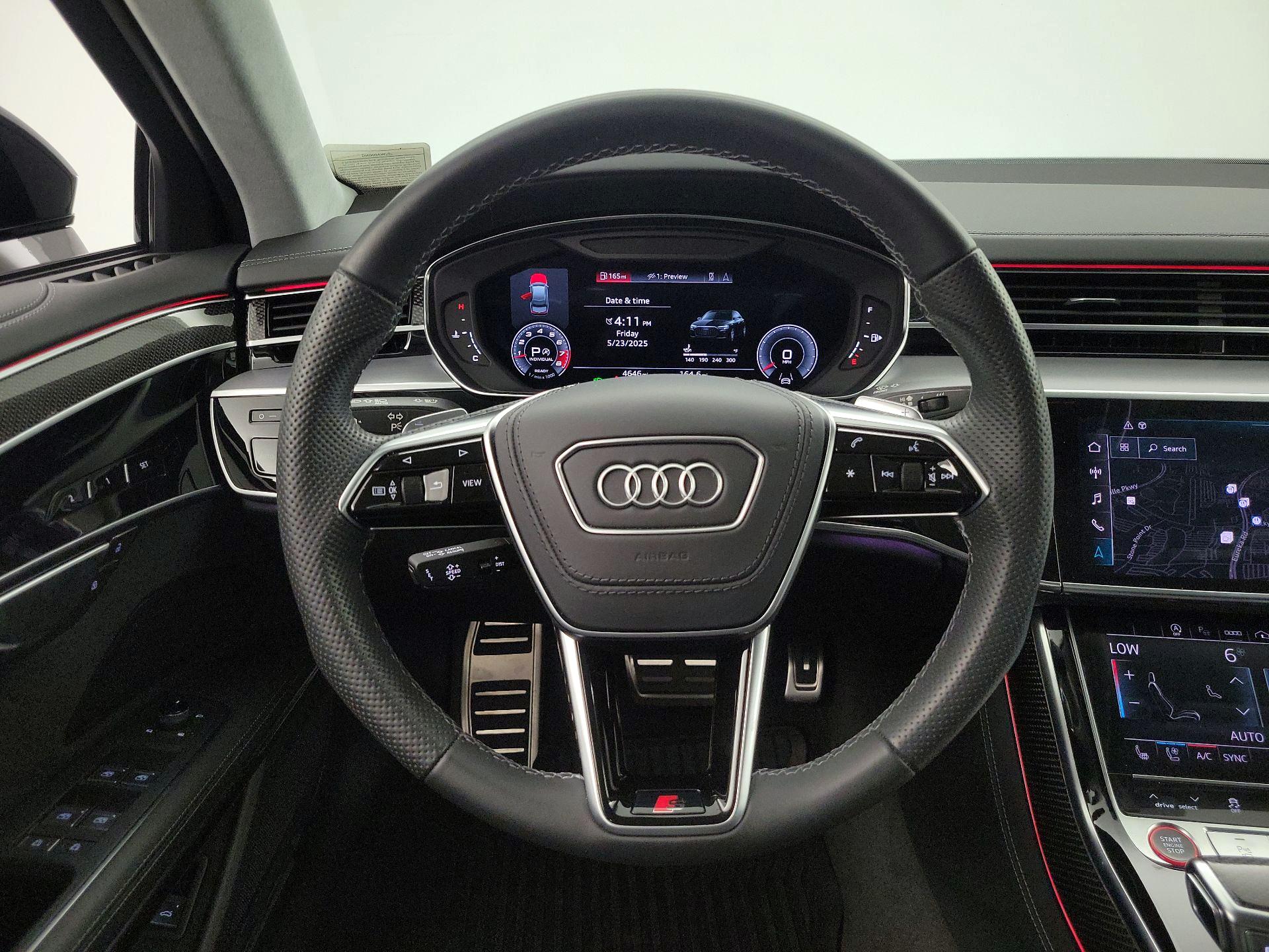 Thumbnail: 2023 Audi S8 - 10