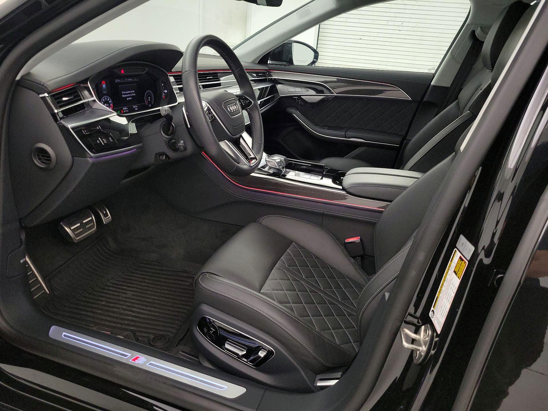 Thumbnail: 2023 Audi S8 - 11