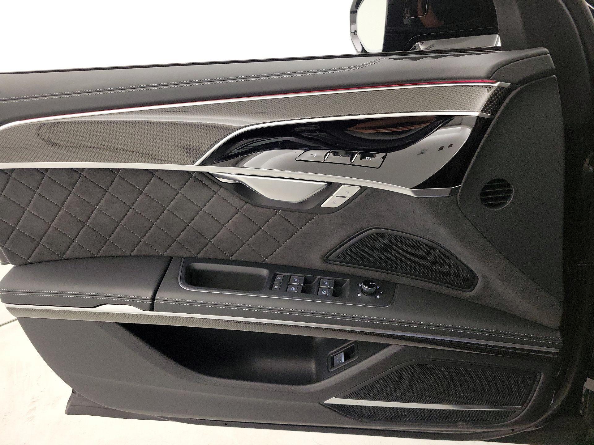 Thumbnail: 2023 Audi S8 - 12