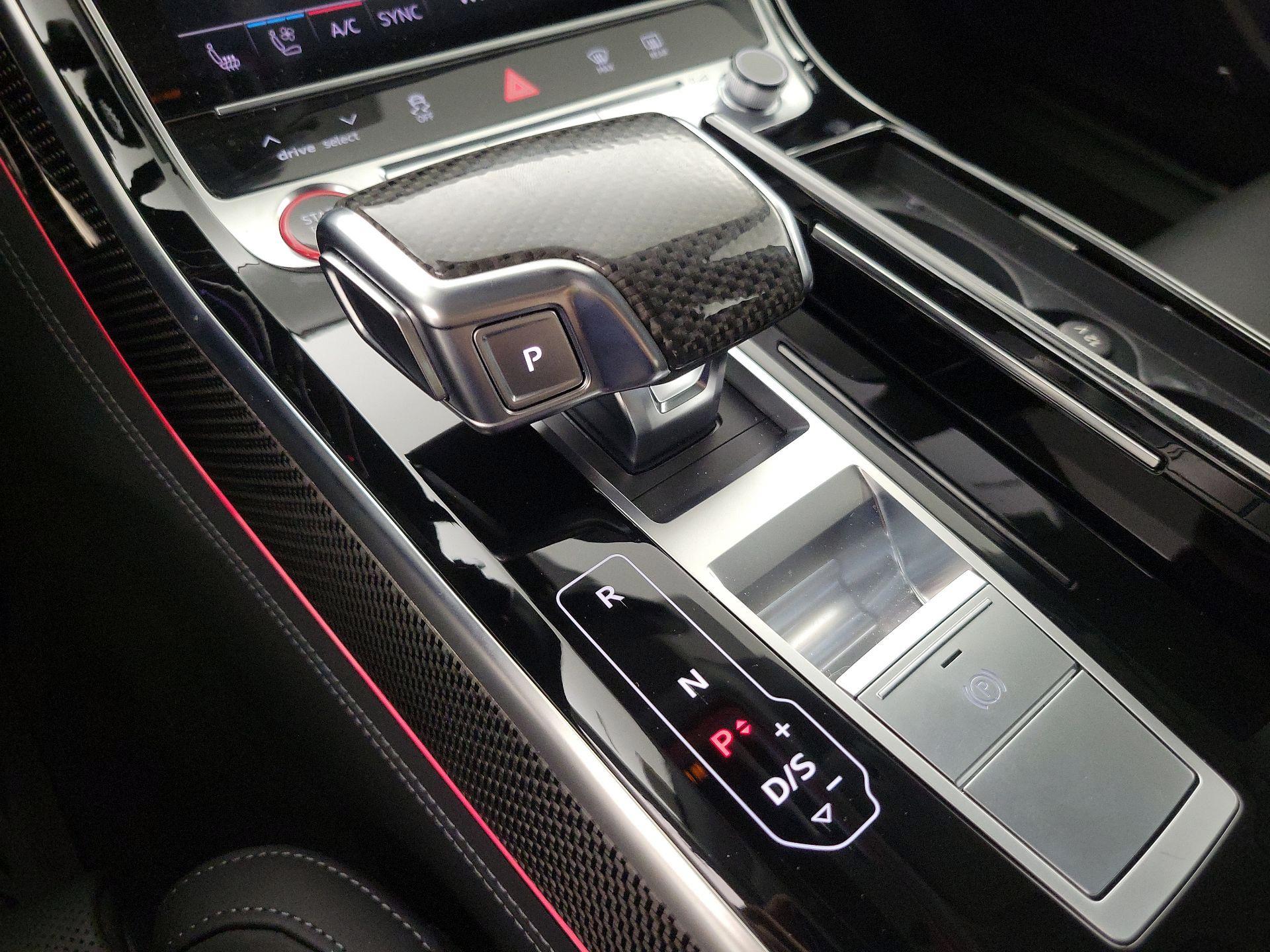 Thumbnail: 2023 Audi S8 - 18
