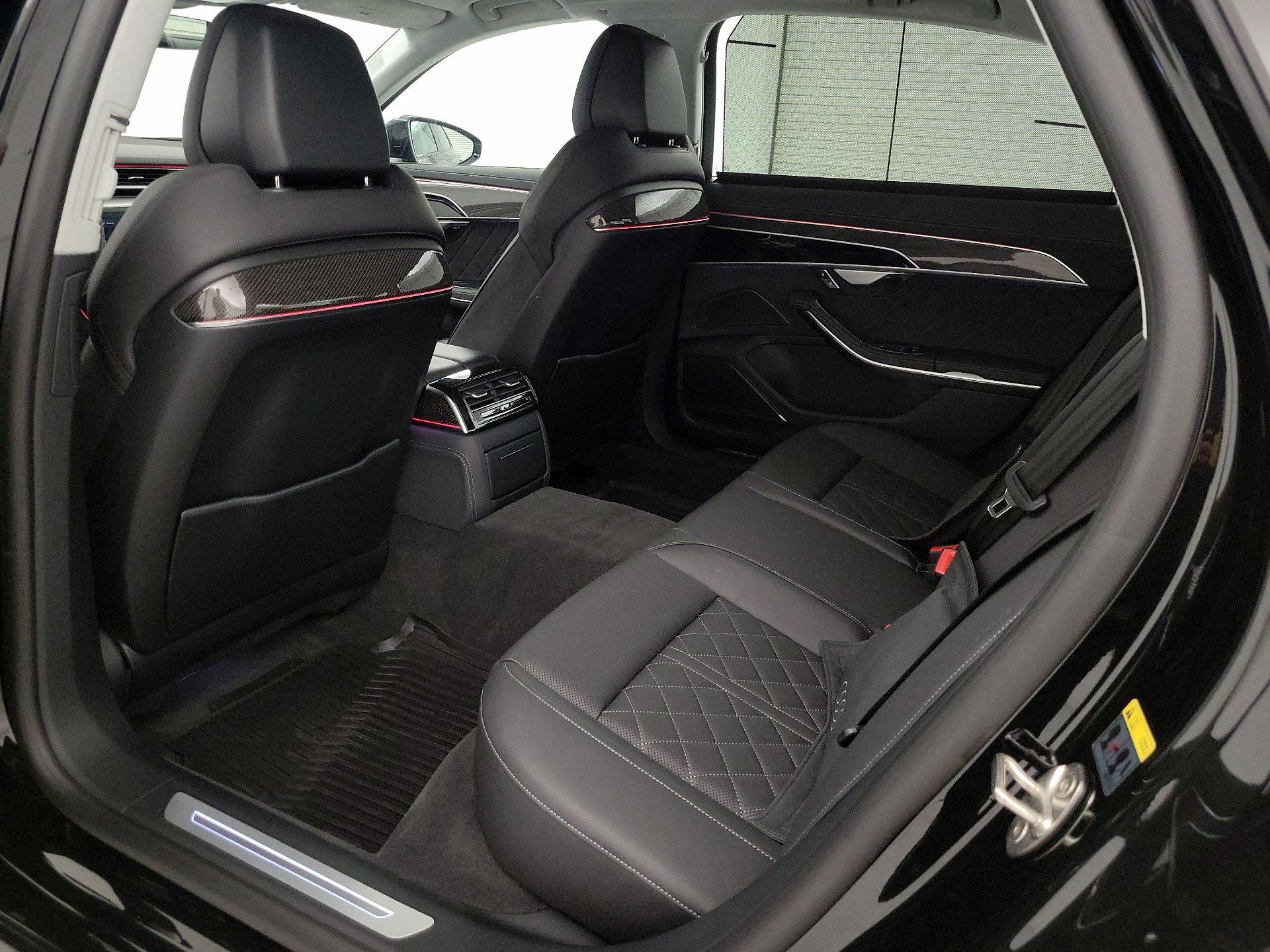 Thumbnail: 2023 Audi S8 - 20