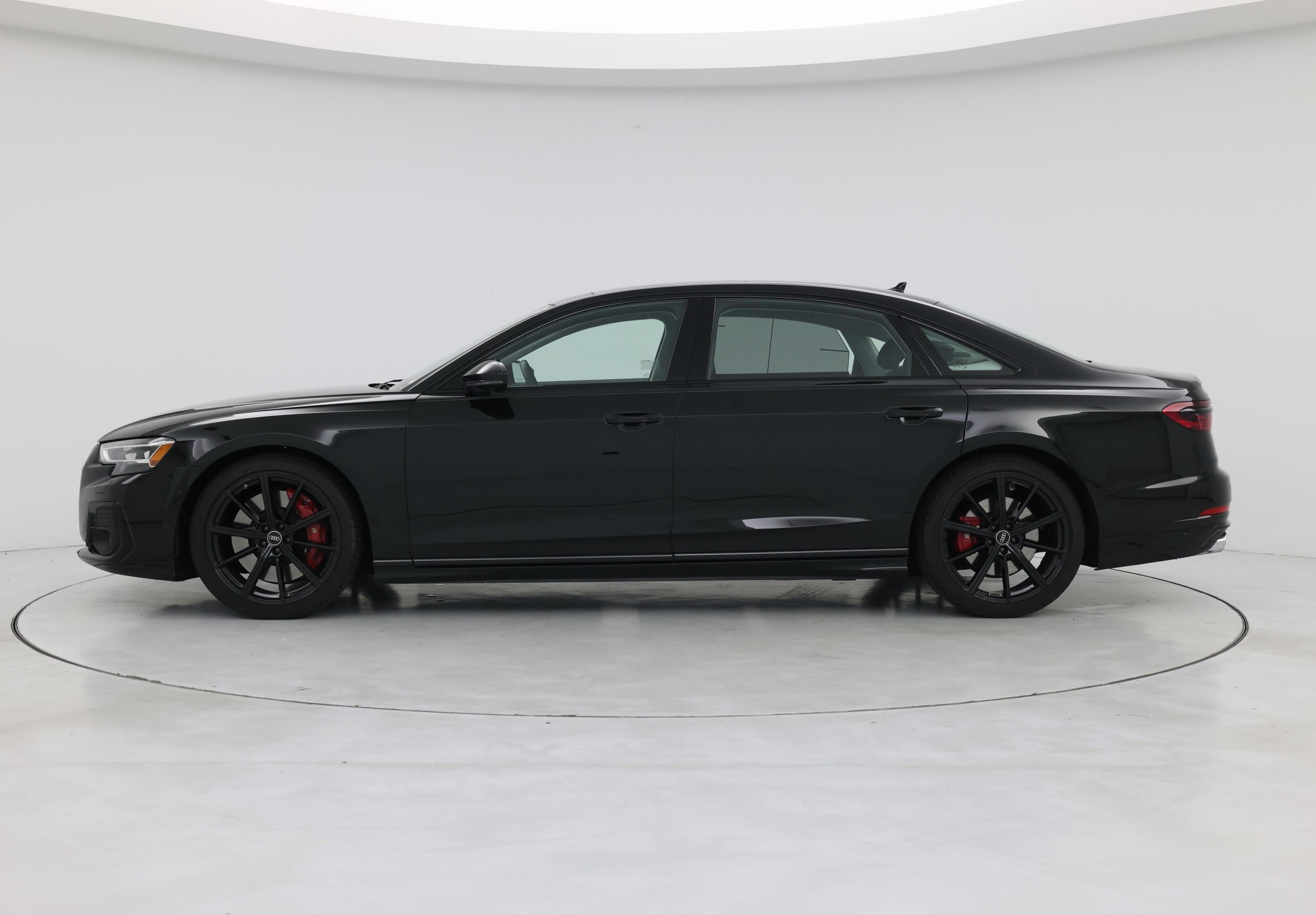 Thumbnail: 2023 Audi S8 - 3