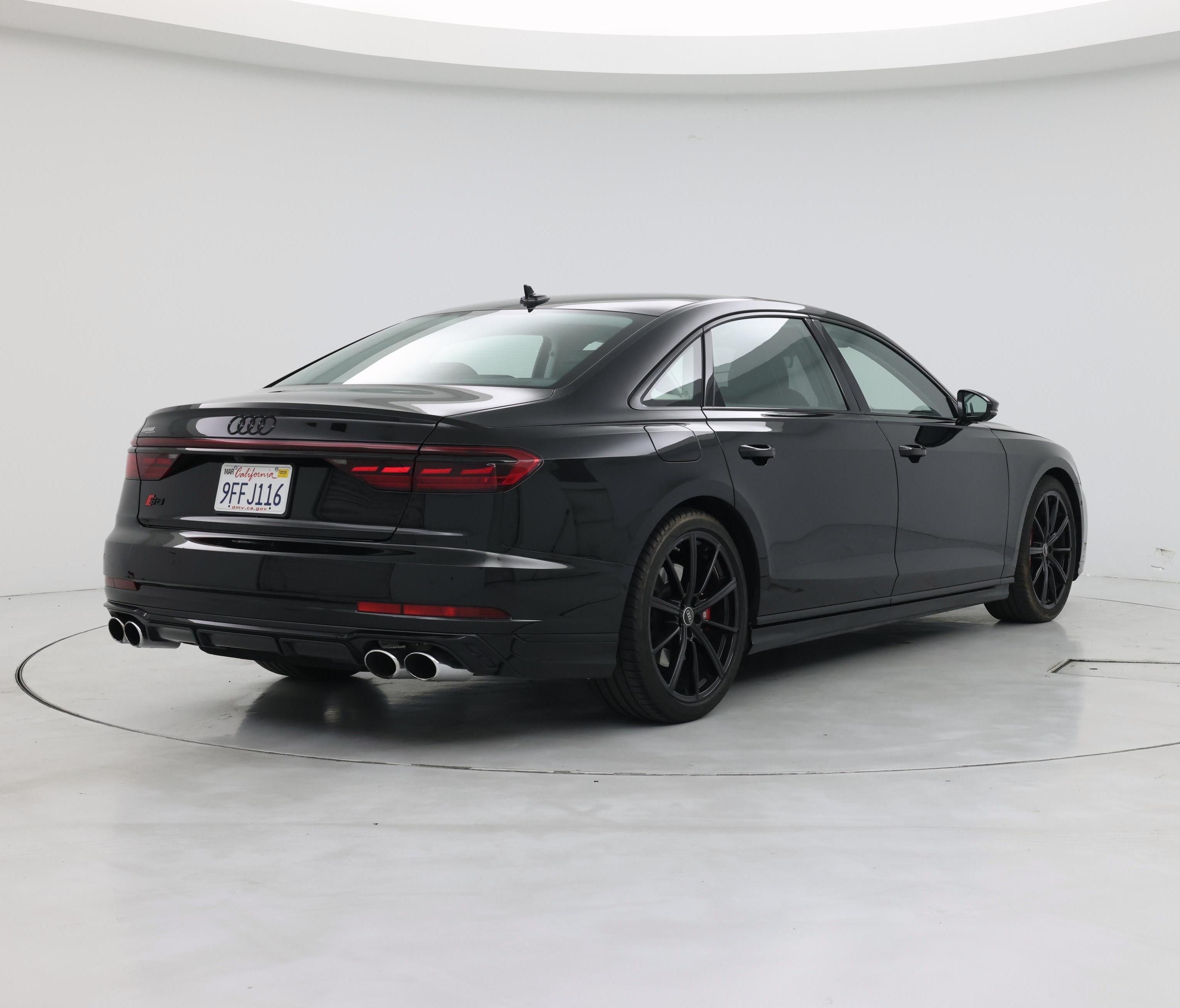 Thumbnail: 2023 Audi S8 - 8