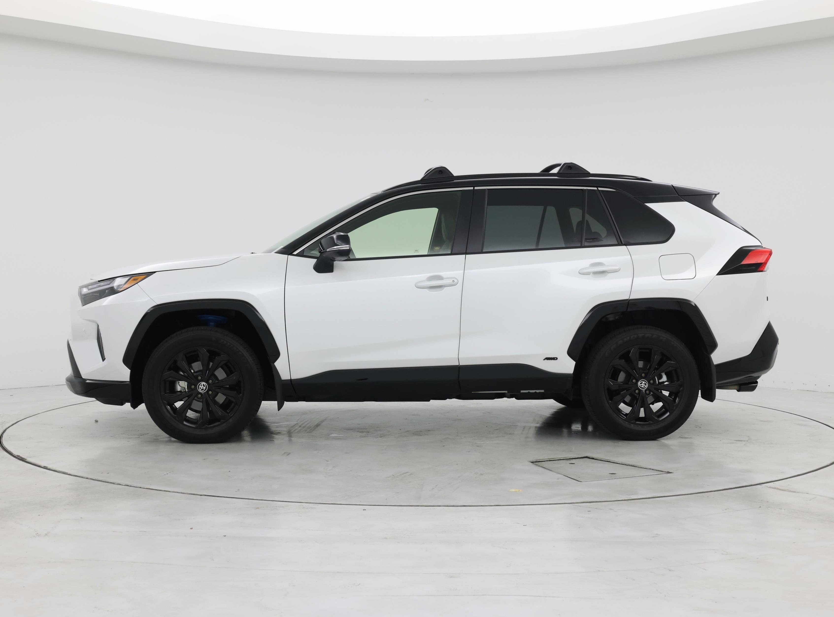 Thumbnail: 2025 Toyota RAV4 - 3