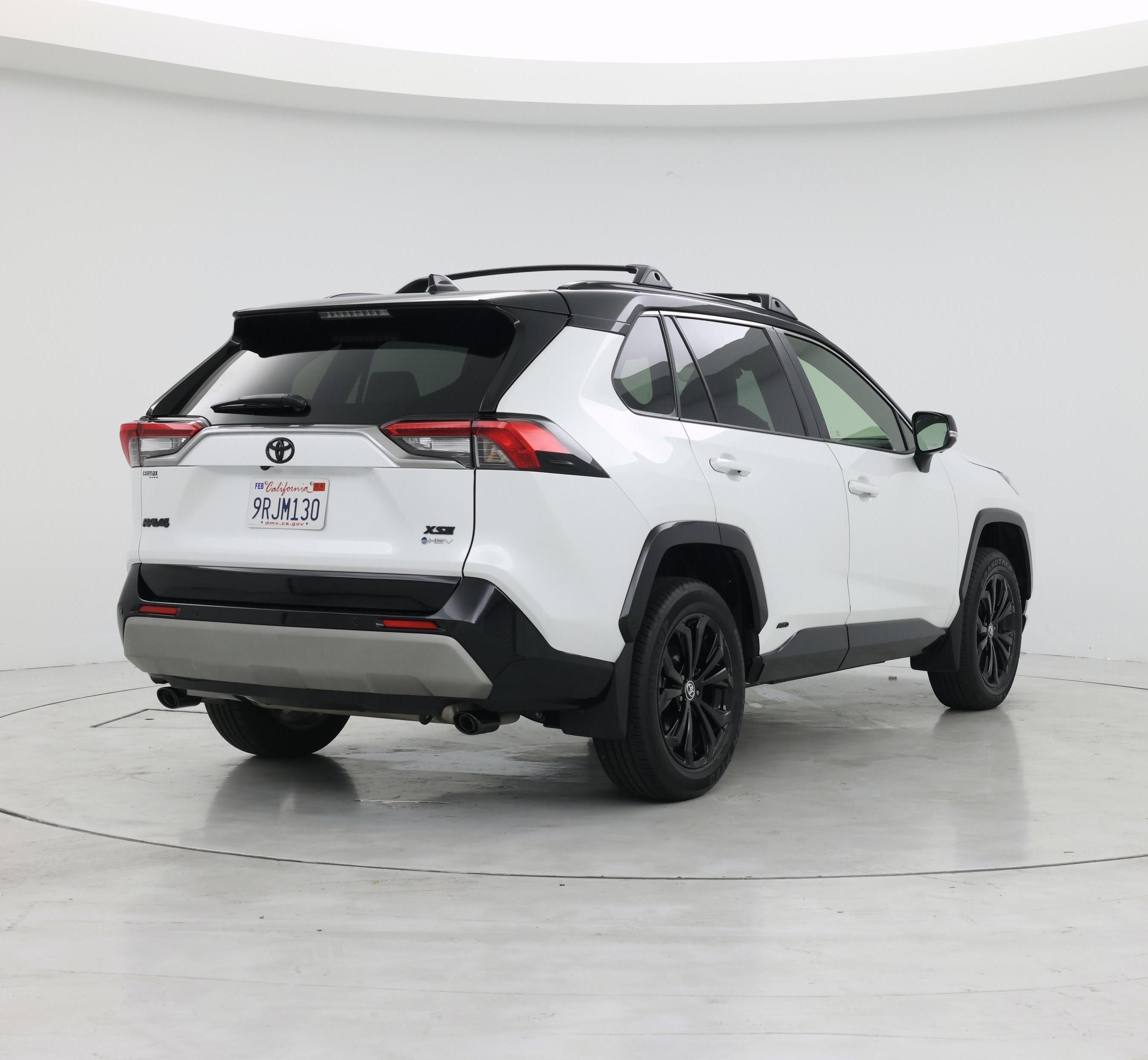 Thumbnail: 2025 Toyota RAV4 - 8