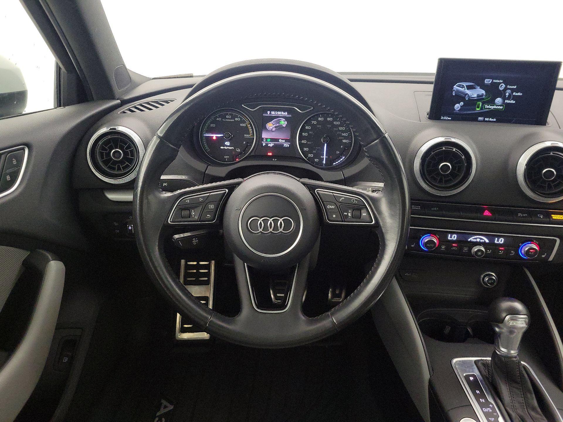 Thumbnail: 2017 Audi A3 - 10