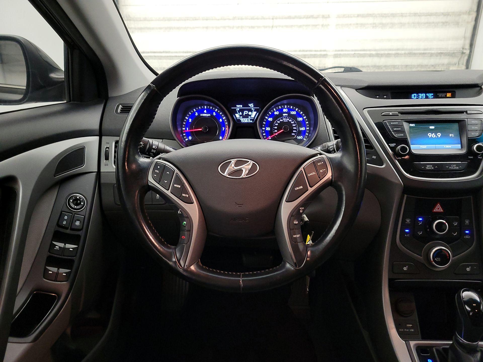 Thumbnail: 2015 Hyundai Elantra - 10