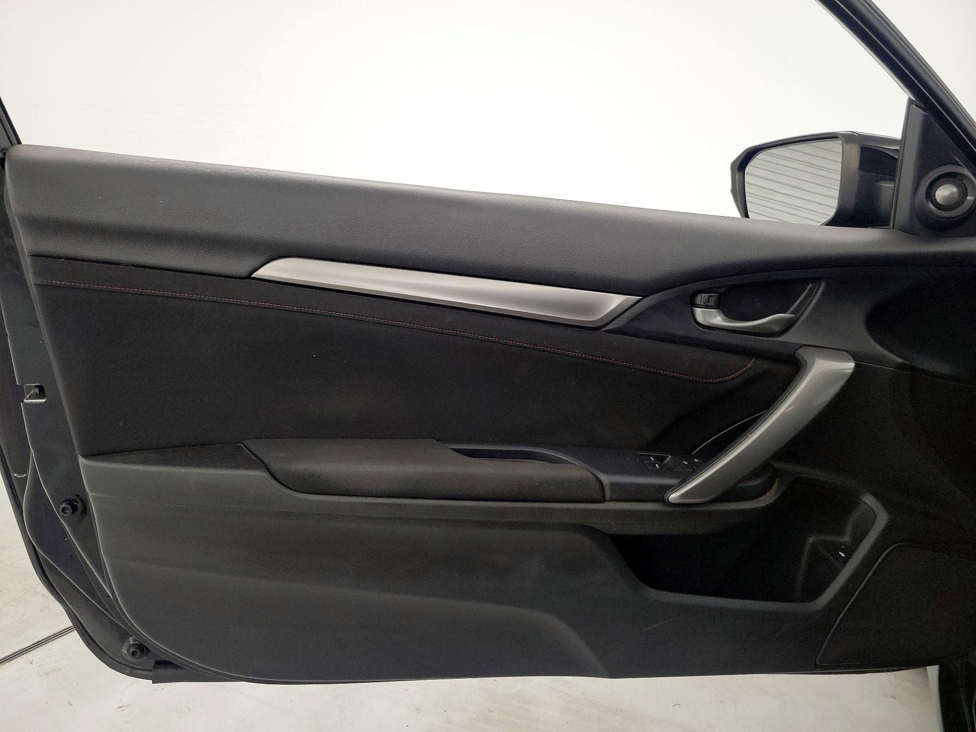 Thumbnail: 2017 Honda Civic - 12