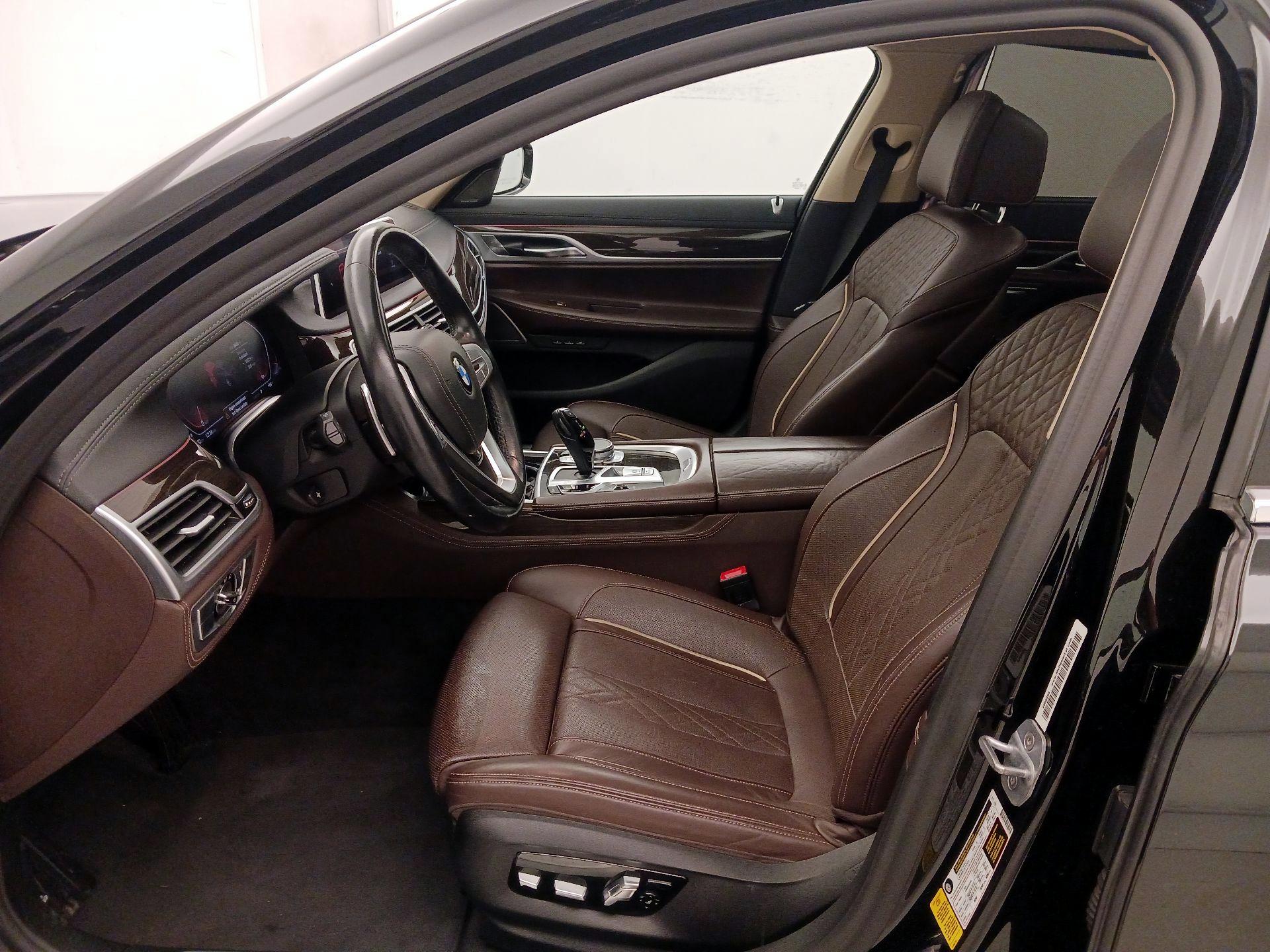 Thumbnail: 2020 BMW 7 Series - 11