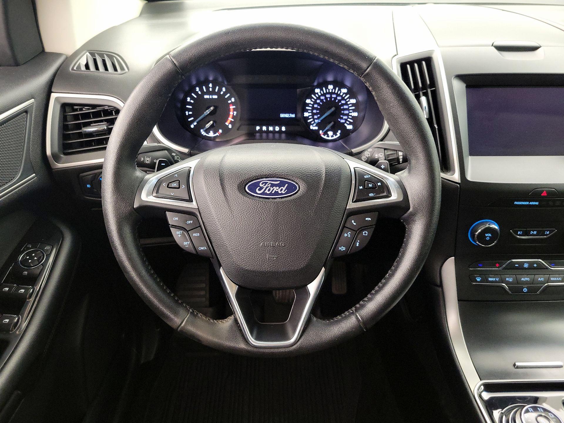 Thumbnail: 2019 Ford Edge - 10