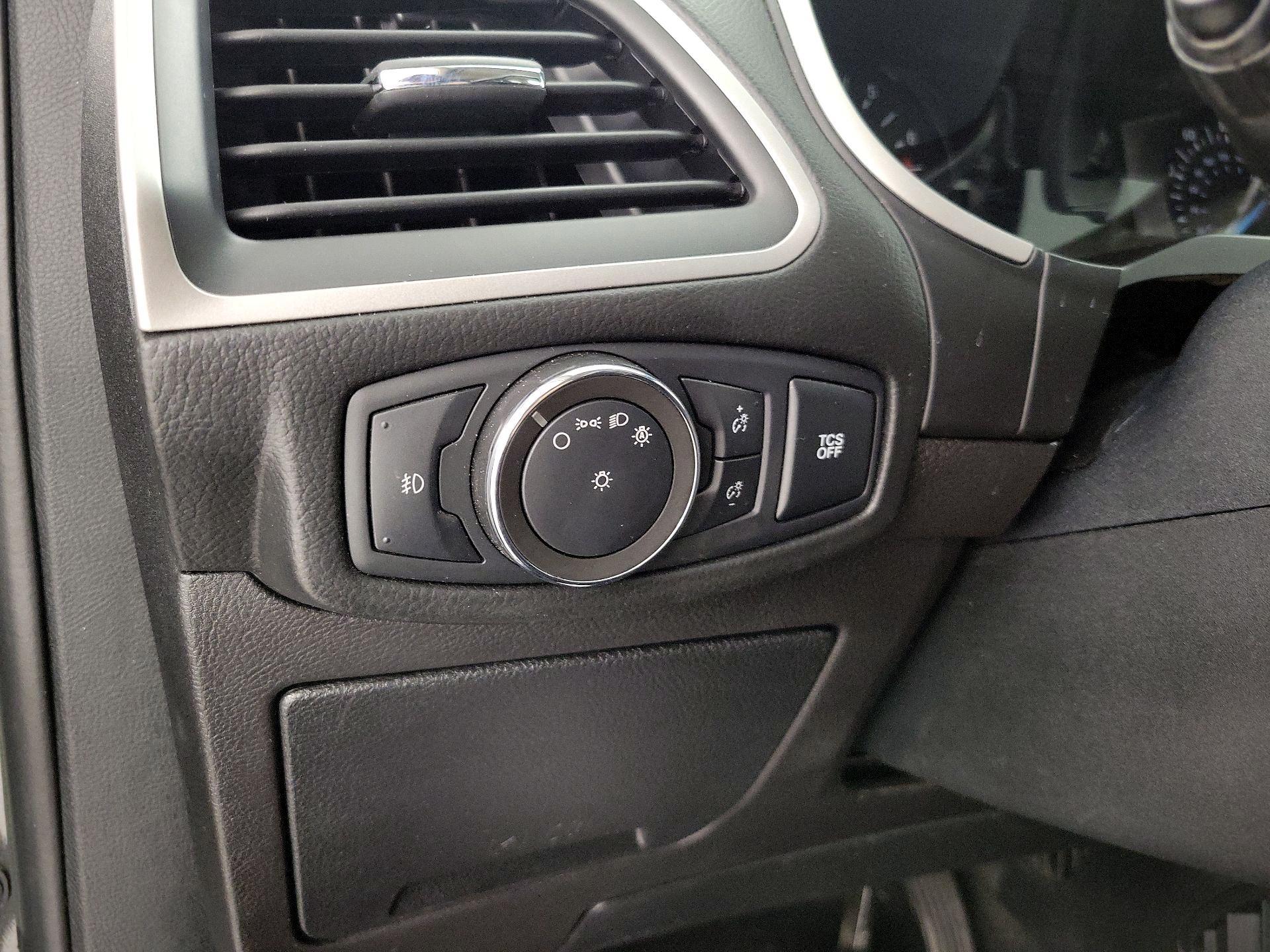 Thumbnail: 2019 Ford Edge - 13