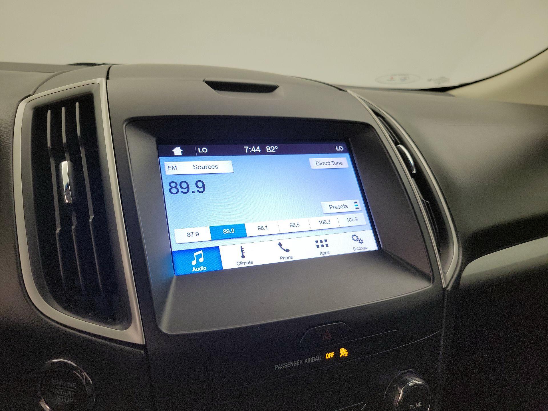 Thumbnail: 2019 Ford Edge - 15