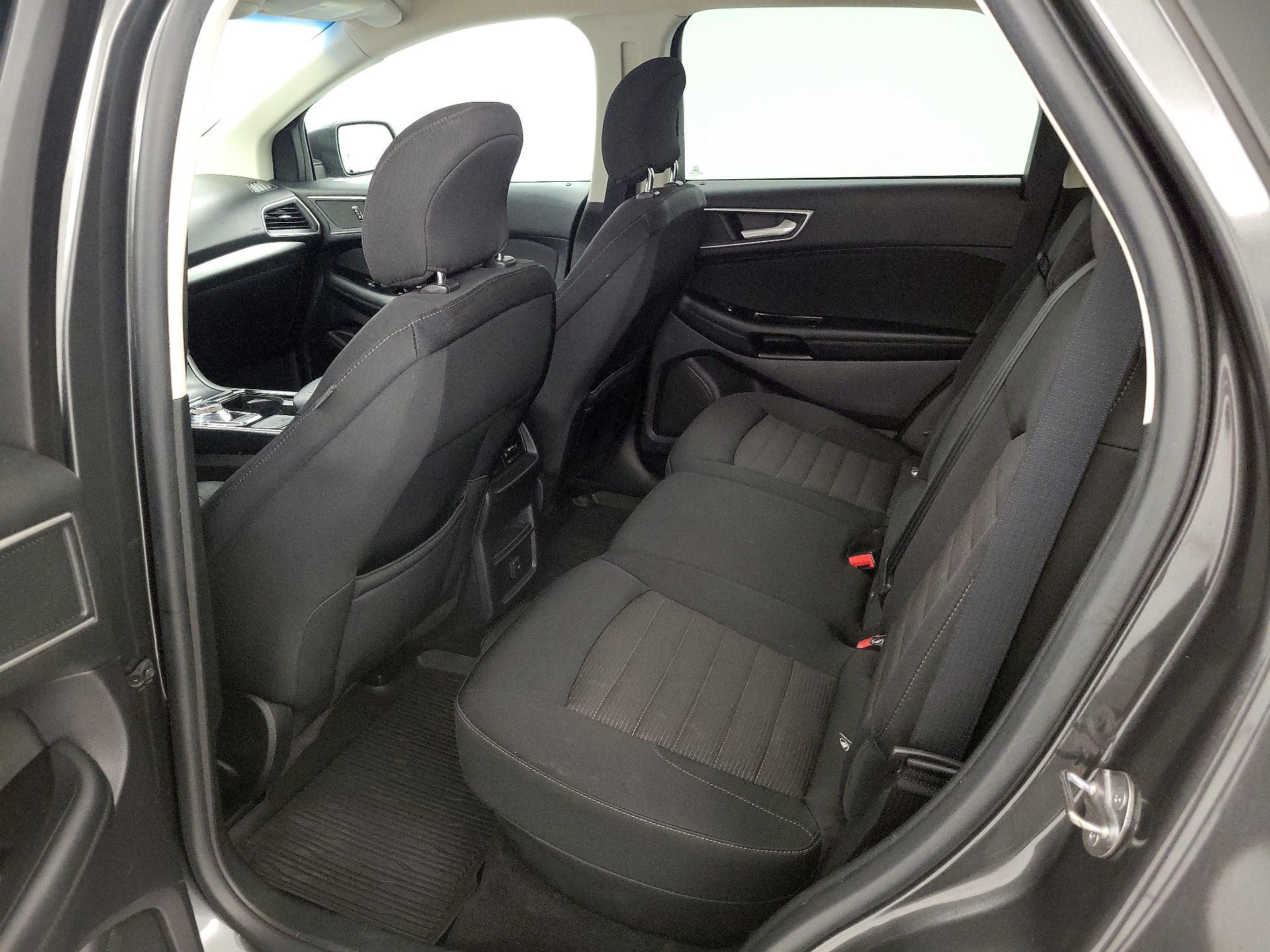 Thumbnail: 2019 Ford Edge - 19