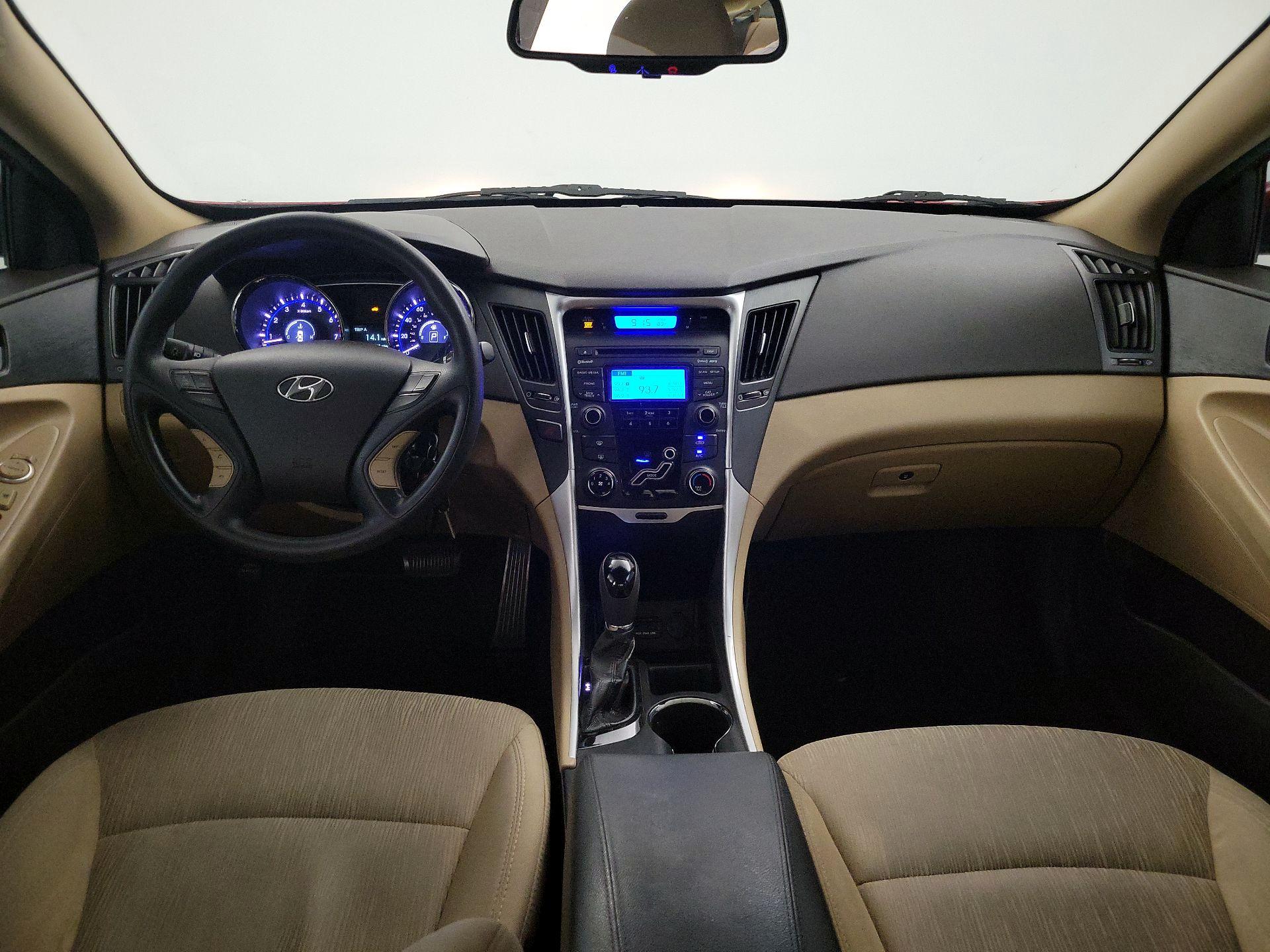 Thumbnail: 2013 Hyundai Sonata - 9