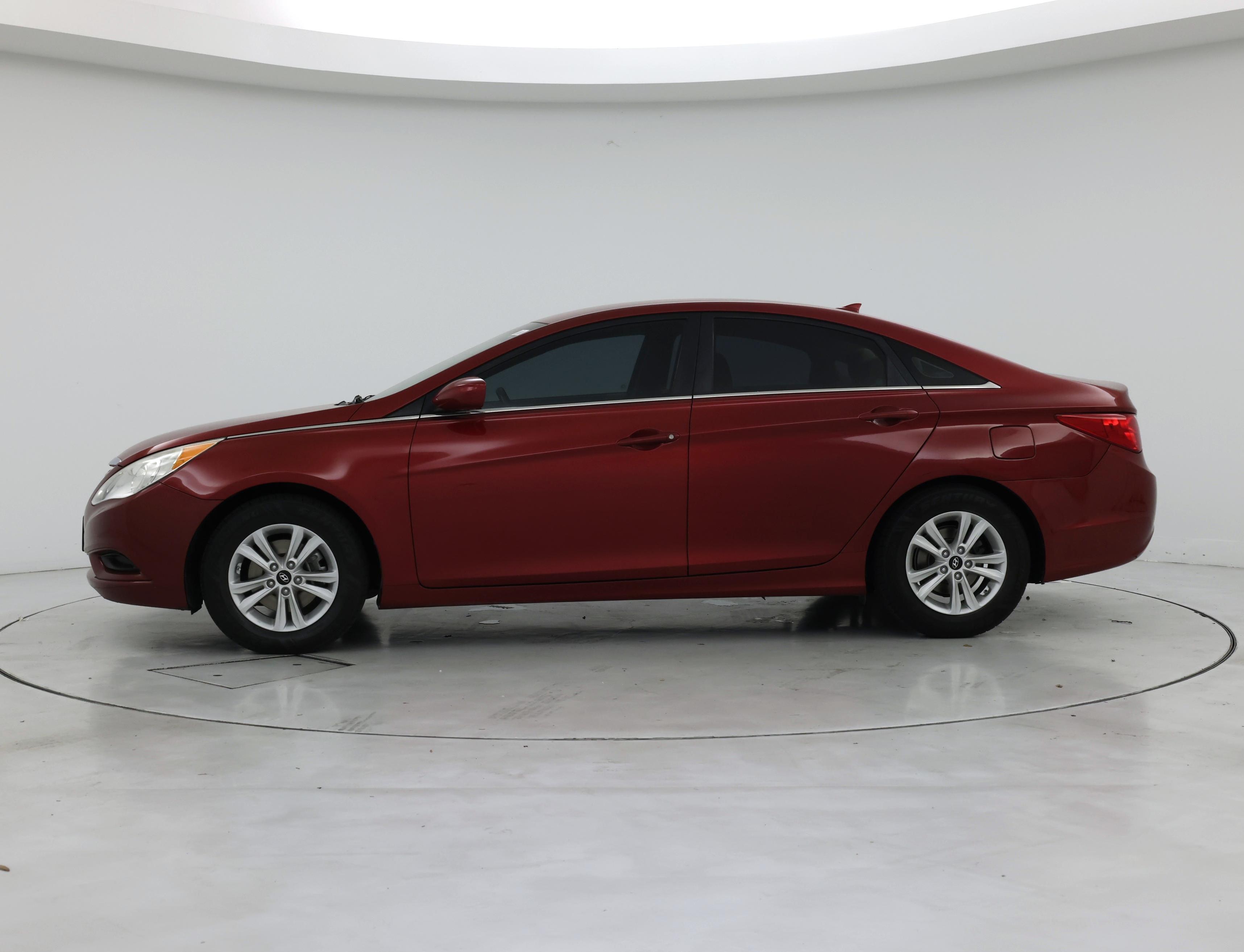 Thumbnail: 2013 Hyundai Sonata - 3