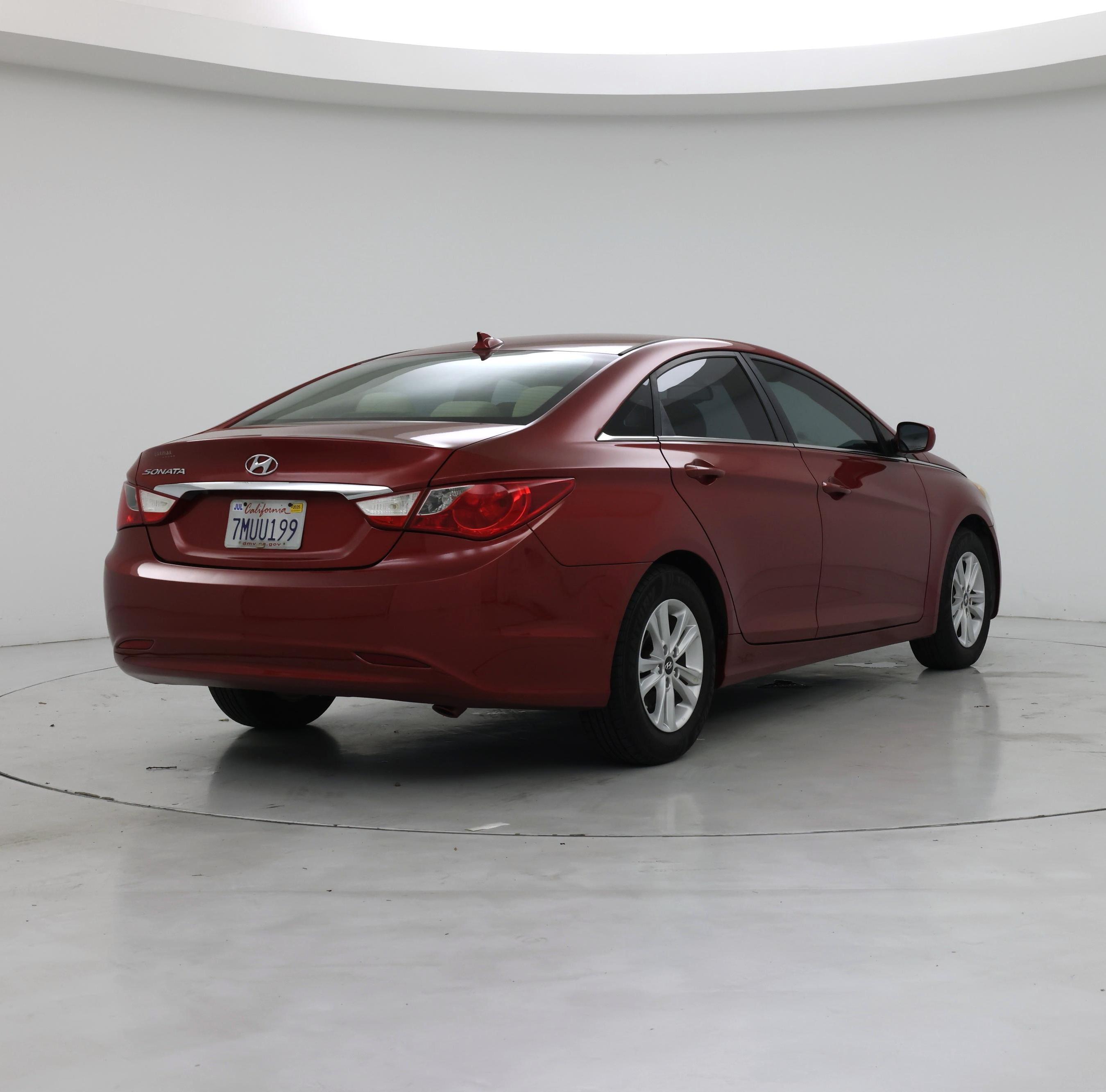 Thumbnail: 2013 Hyundai Sonata - 8