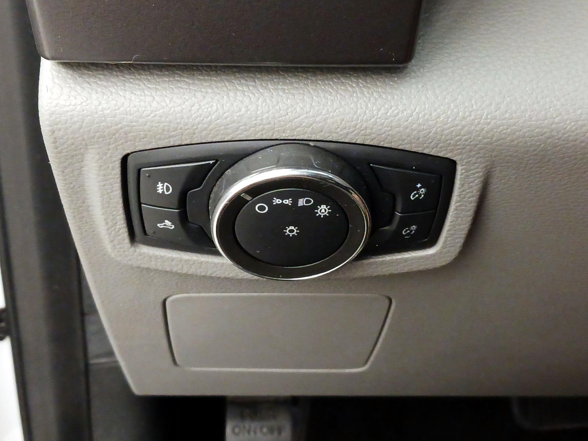 Thumbnail: 2017 Ford F-150 - 13