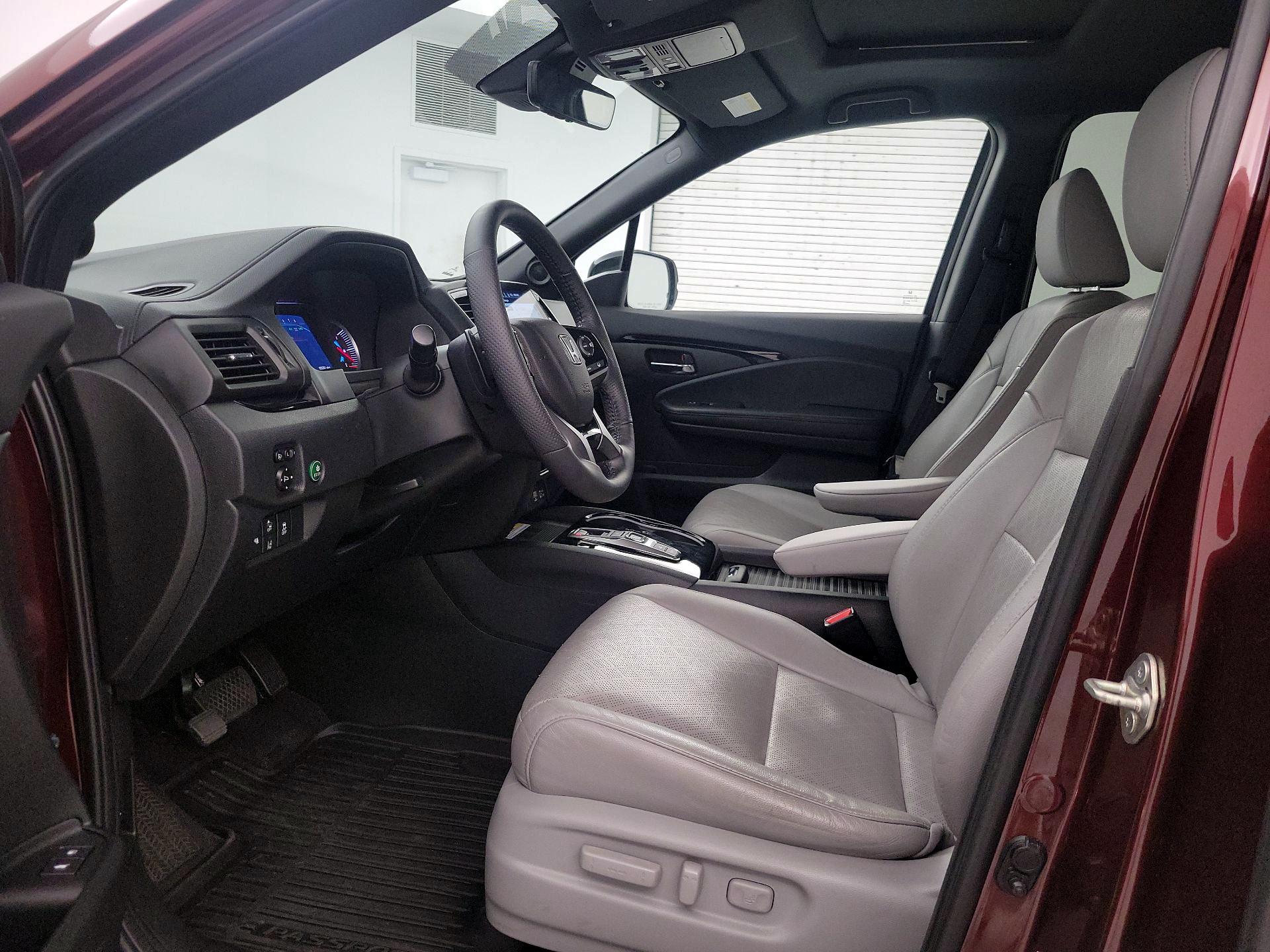 Thumbnail: 2019 Honda Passport - 11