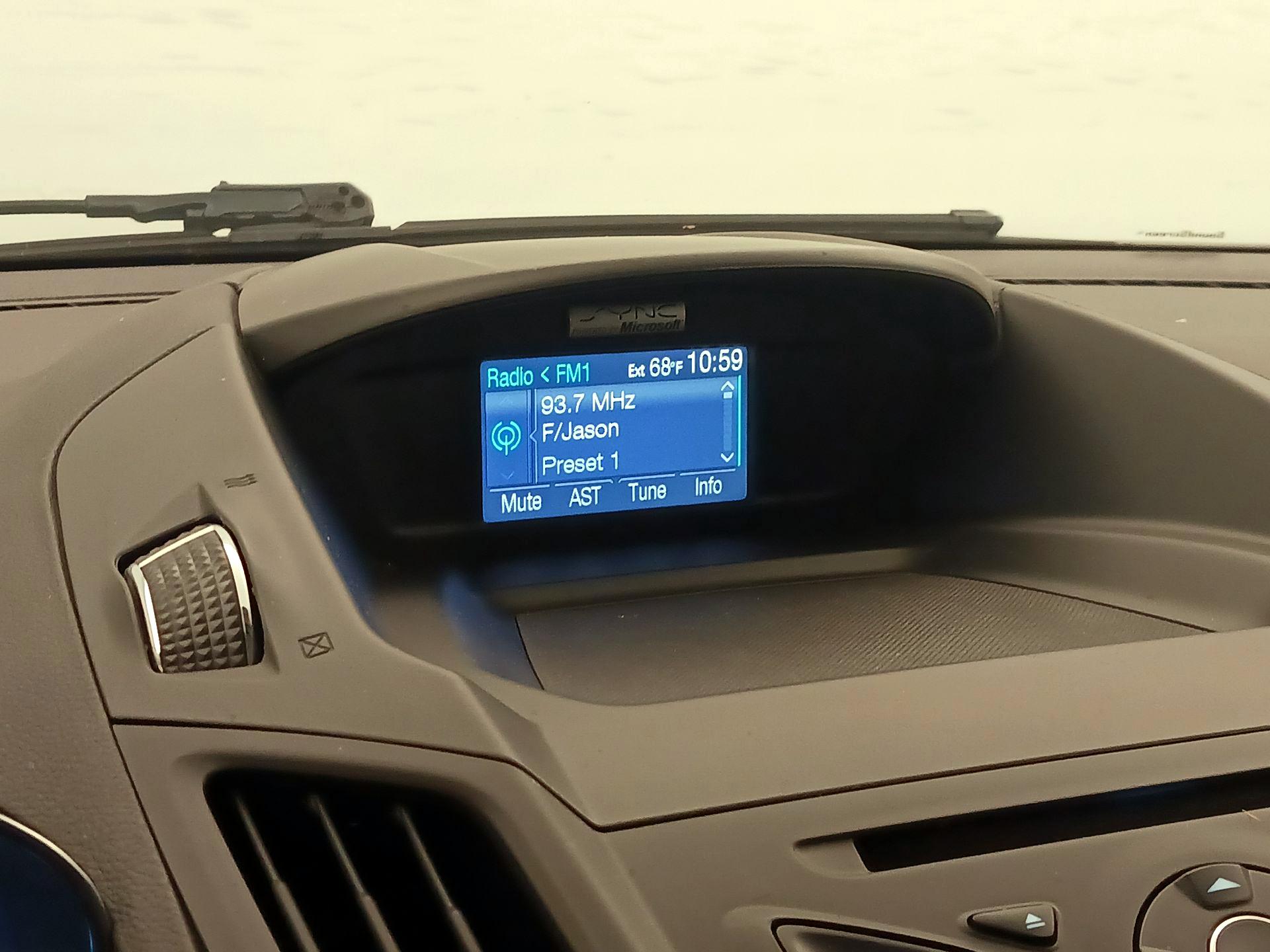 Thumbnail: 2014 Ford Escape - 15