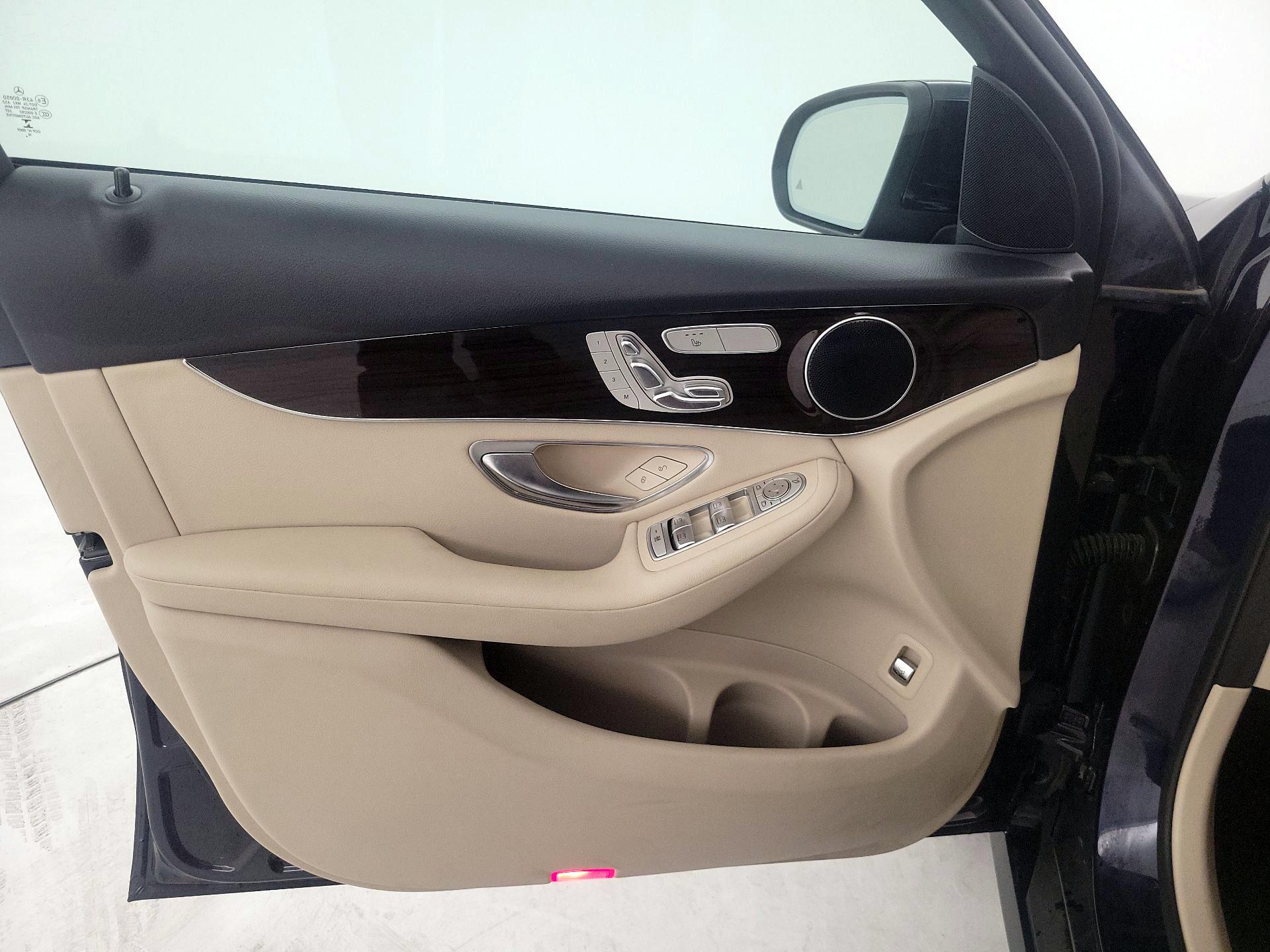 Thumbnail: 2019 Mercedes-Benz GLC - 12