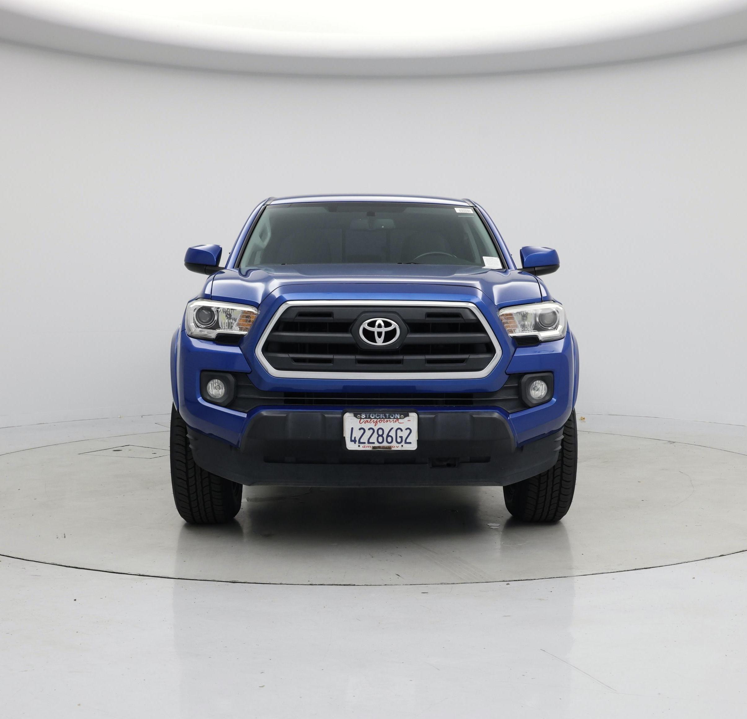 Thumbnail: 2017 Toyota Tacoma - 5