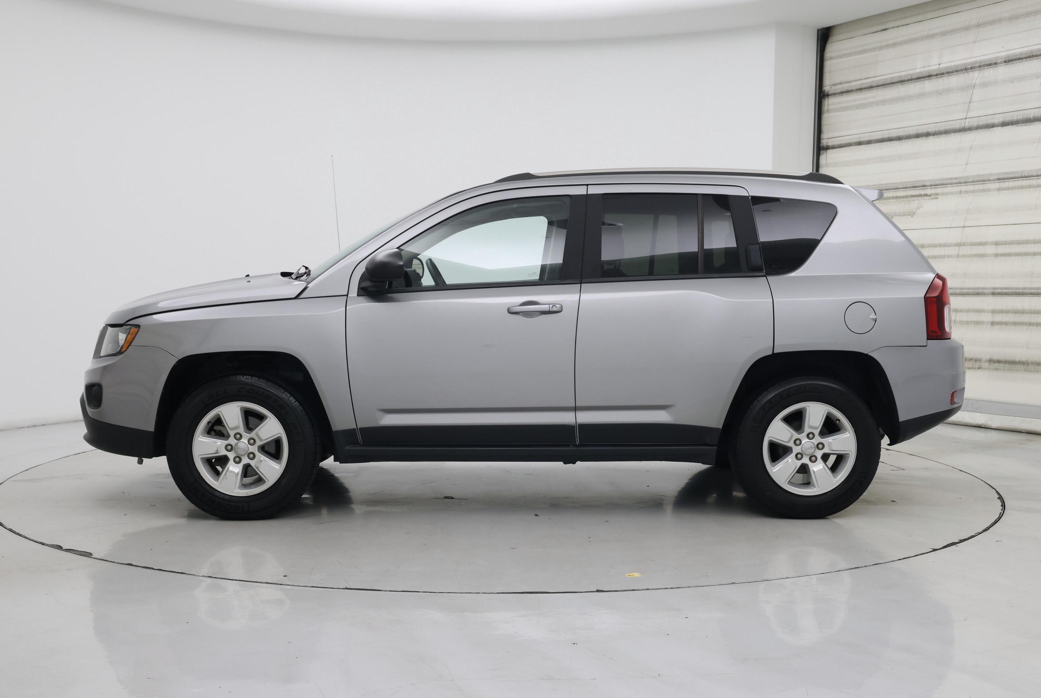 Thumbnail: 2015 Jeep Compass - 3