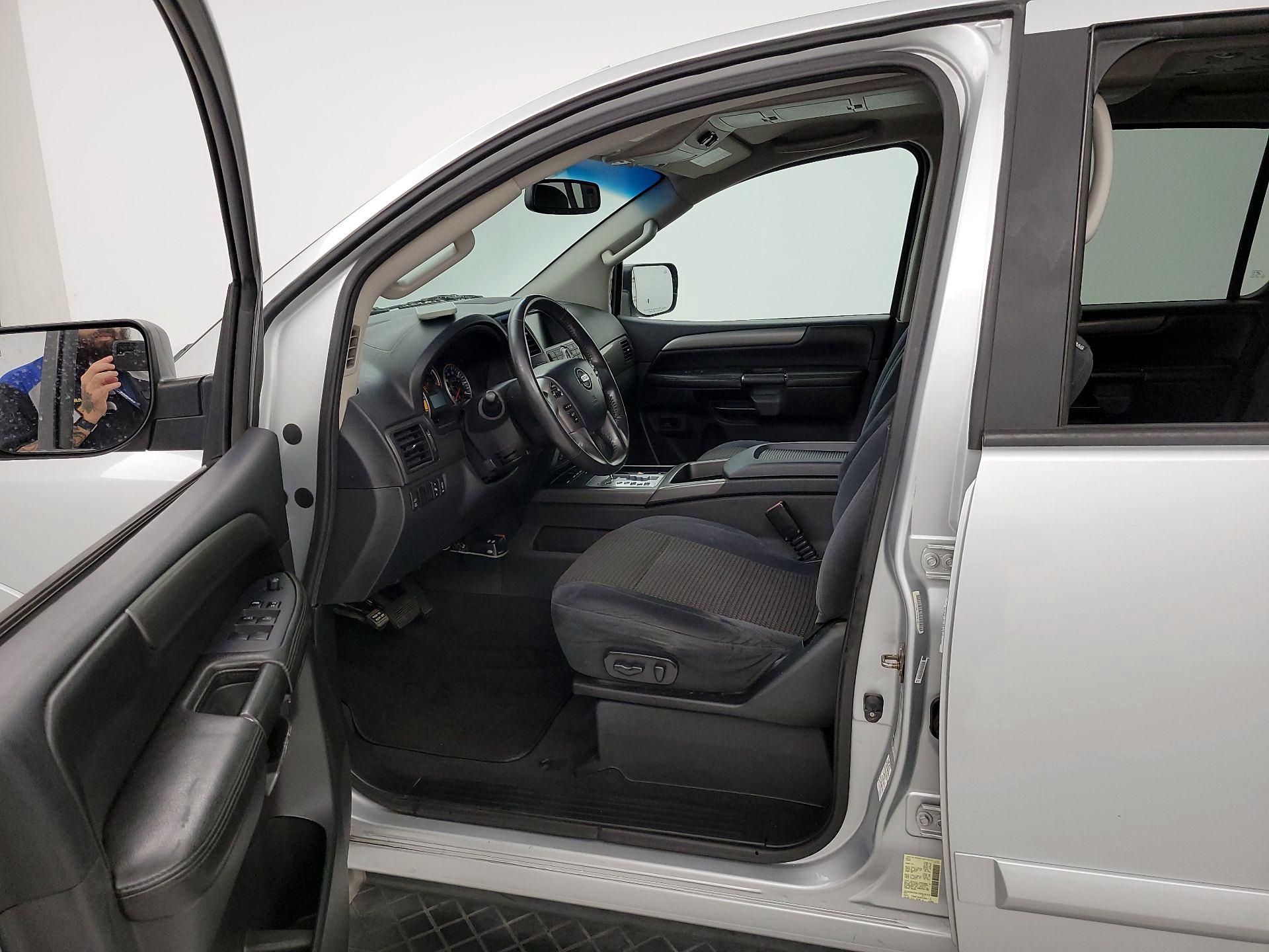 Thumbnail: 2014 Nissan Armada - 11