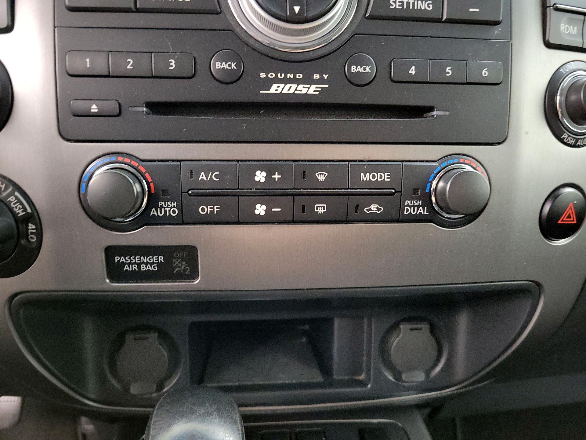 Thumbnail: 2014 Nissan Armada - 16