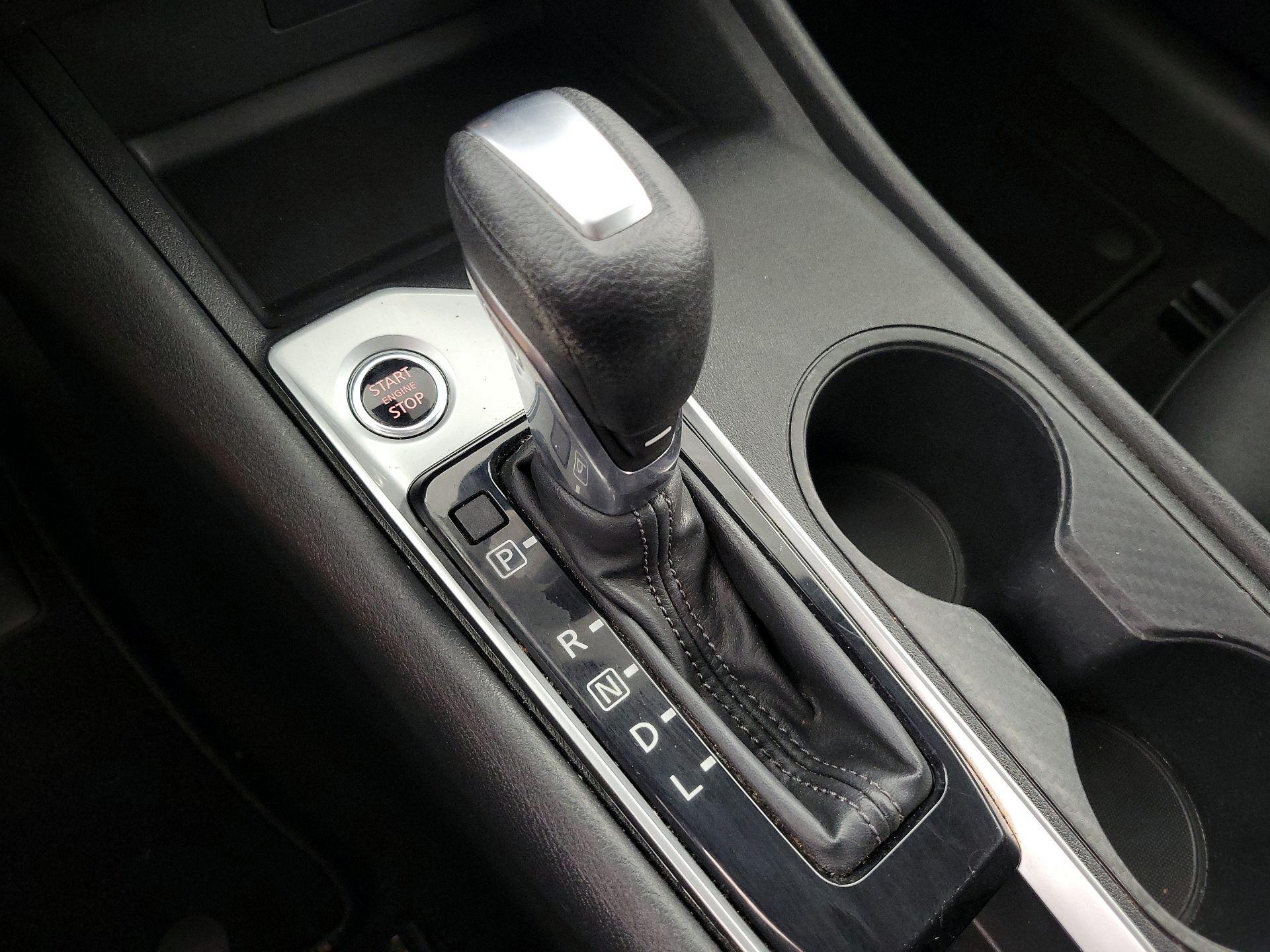 Thumbnail: 2022 Nissan Altima - 17