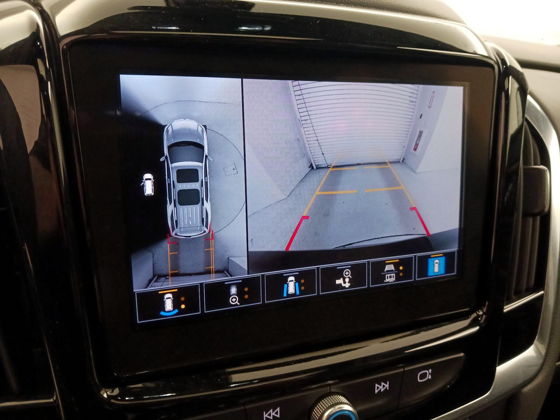 Thumbnail: 2023 Chevrolet Traverse - 15