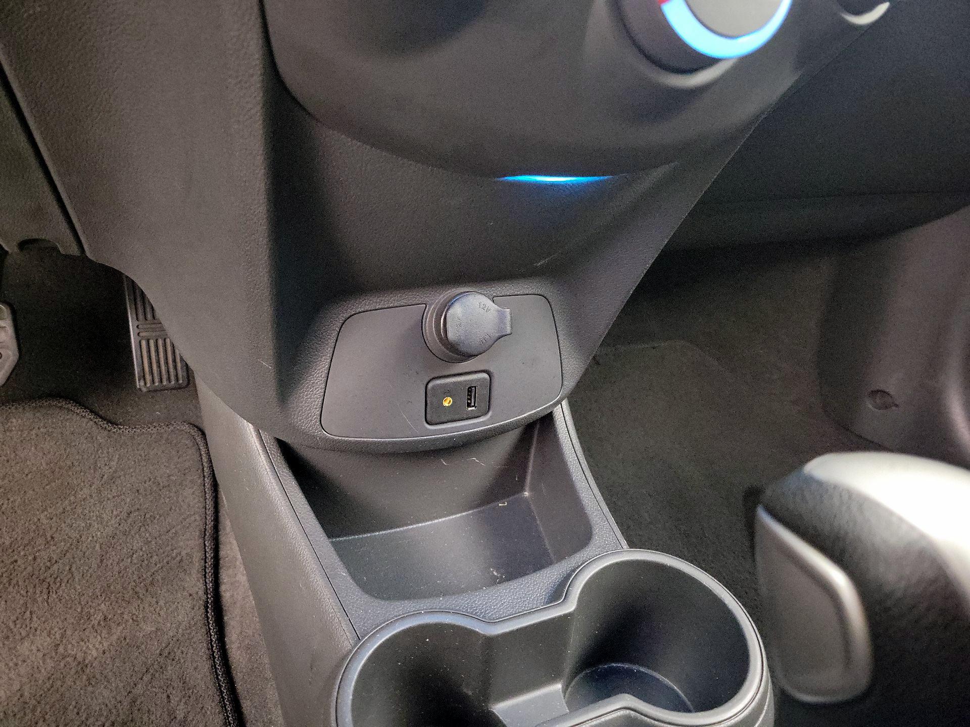 Thumbnail: 2015 Chevrolet Spark - 15