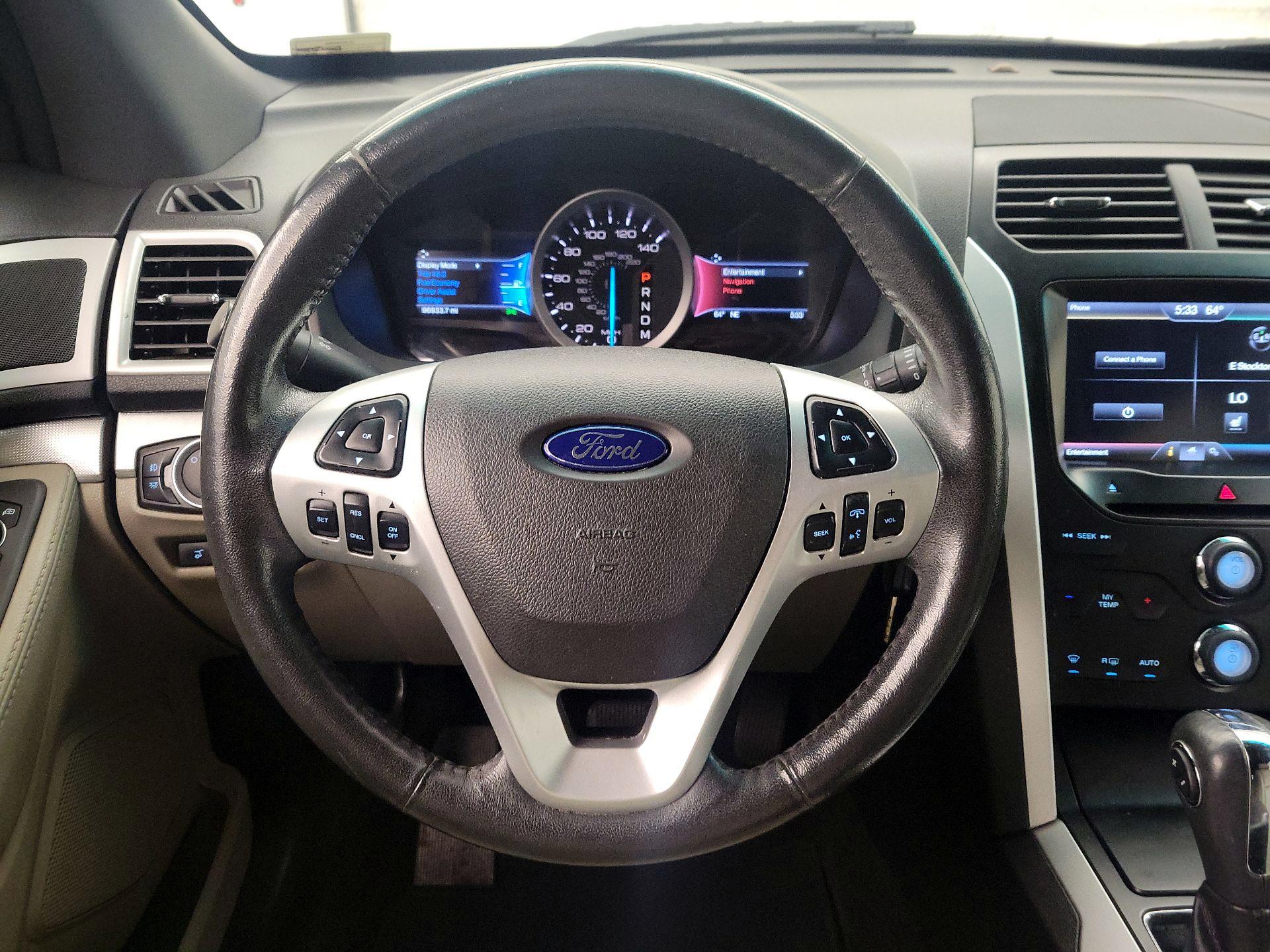 Thumbnail: 2014 Ford Explorer - 10