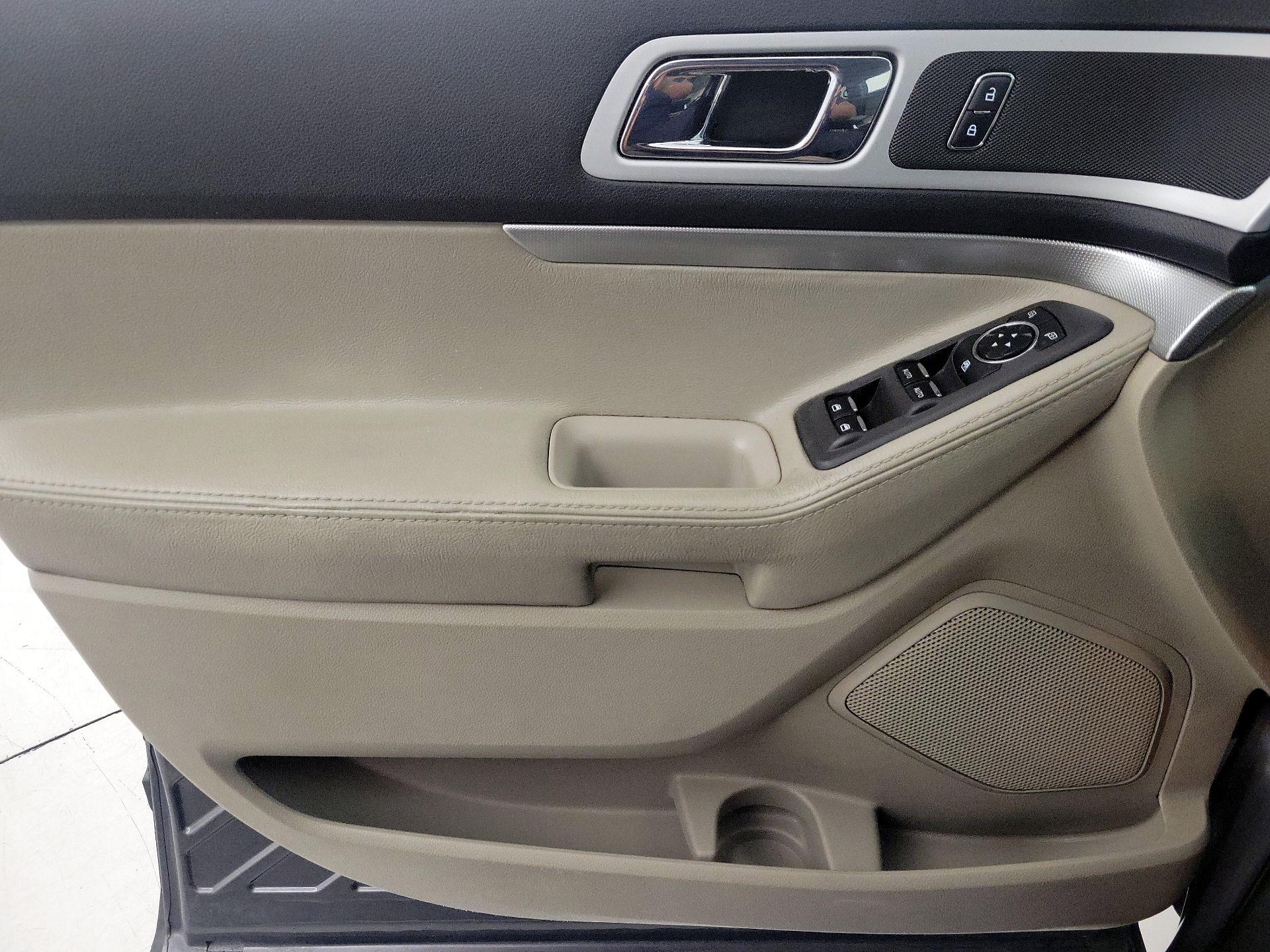 Thumbnail: 2014 Ford Explorer - 12