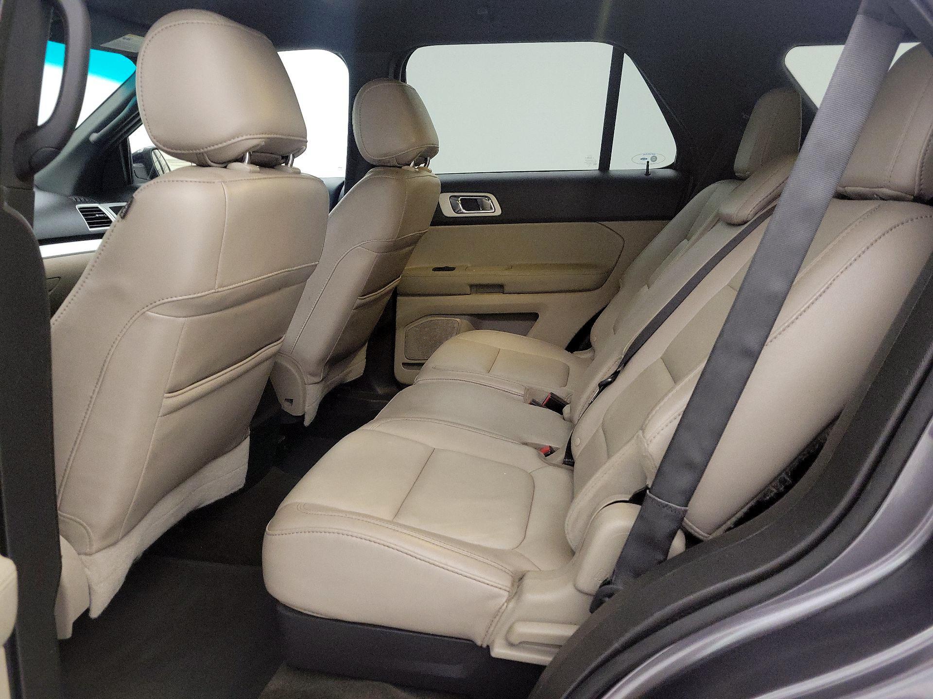 Thumbnail: 2014 Ford Explorer - 19