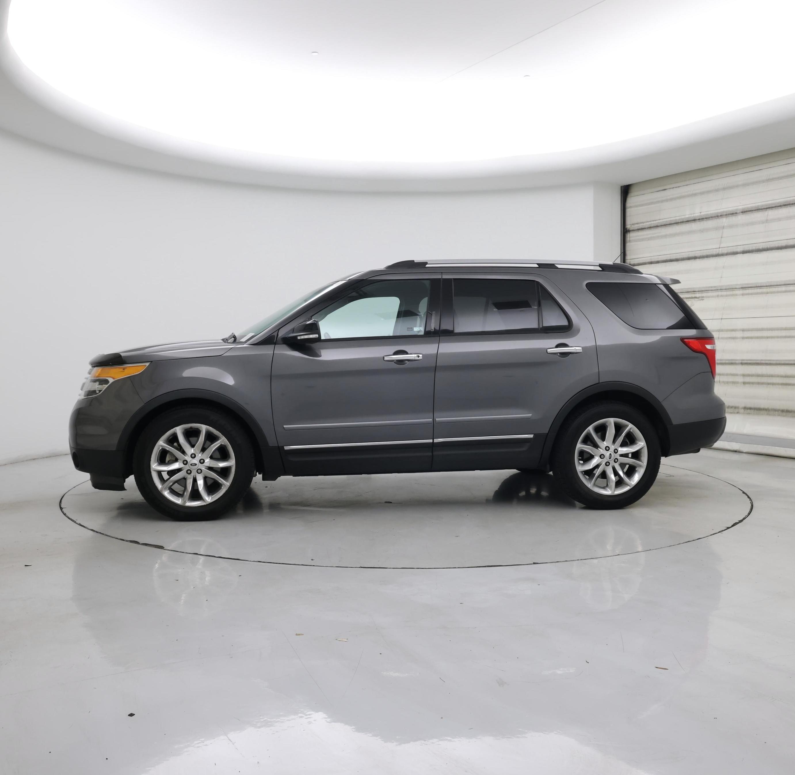 Thumbnail: 2014 Ford Explorer - 3