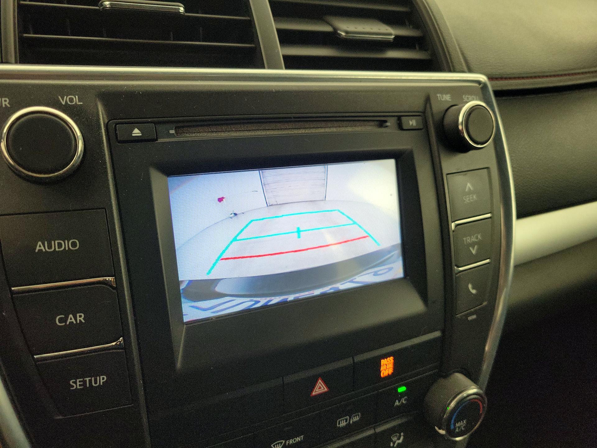 Thumbnail: 2015 Toyota Camry - 14