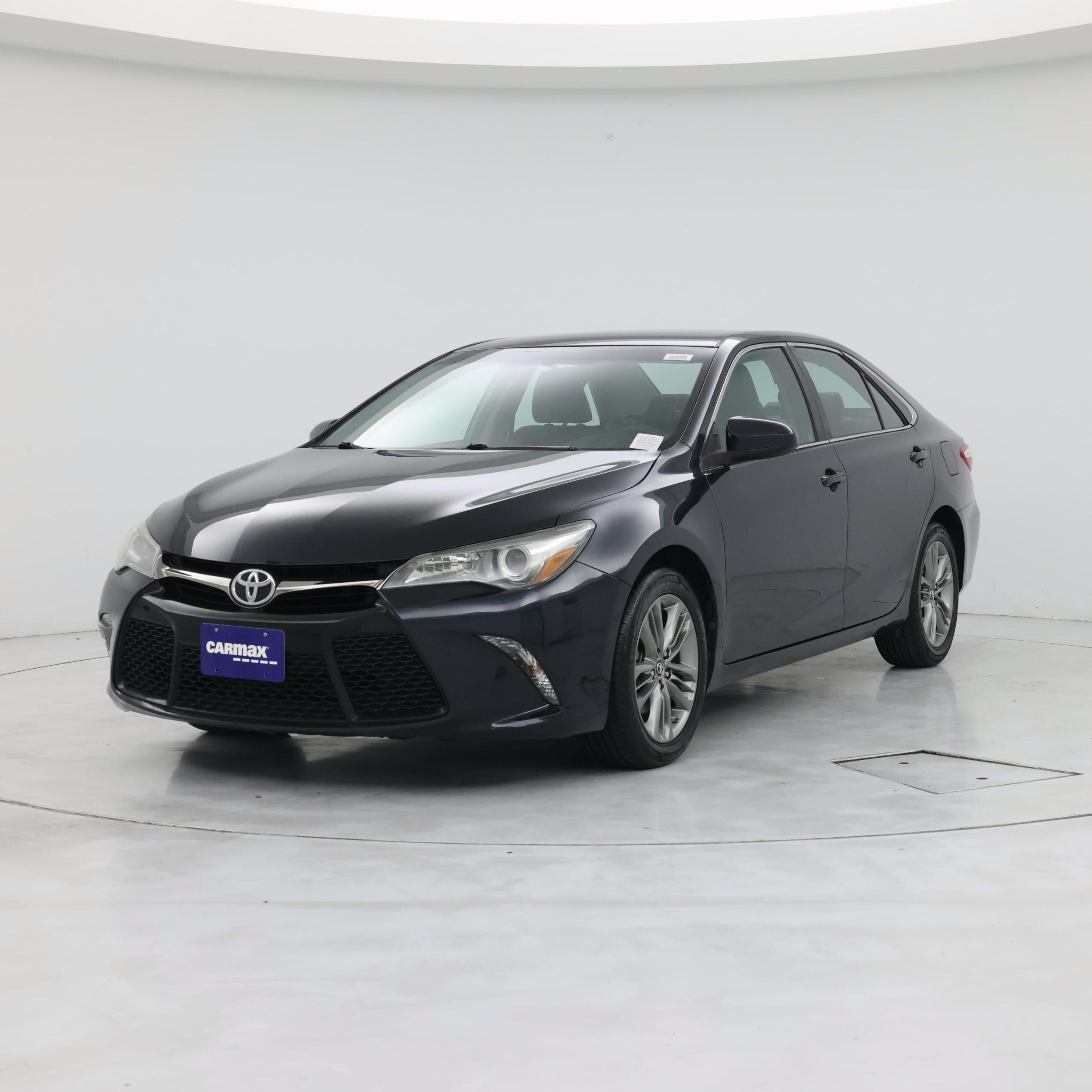 Thumbnail: 2015 Toyota Camry - 4