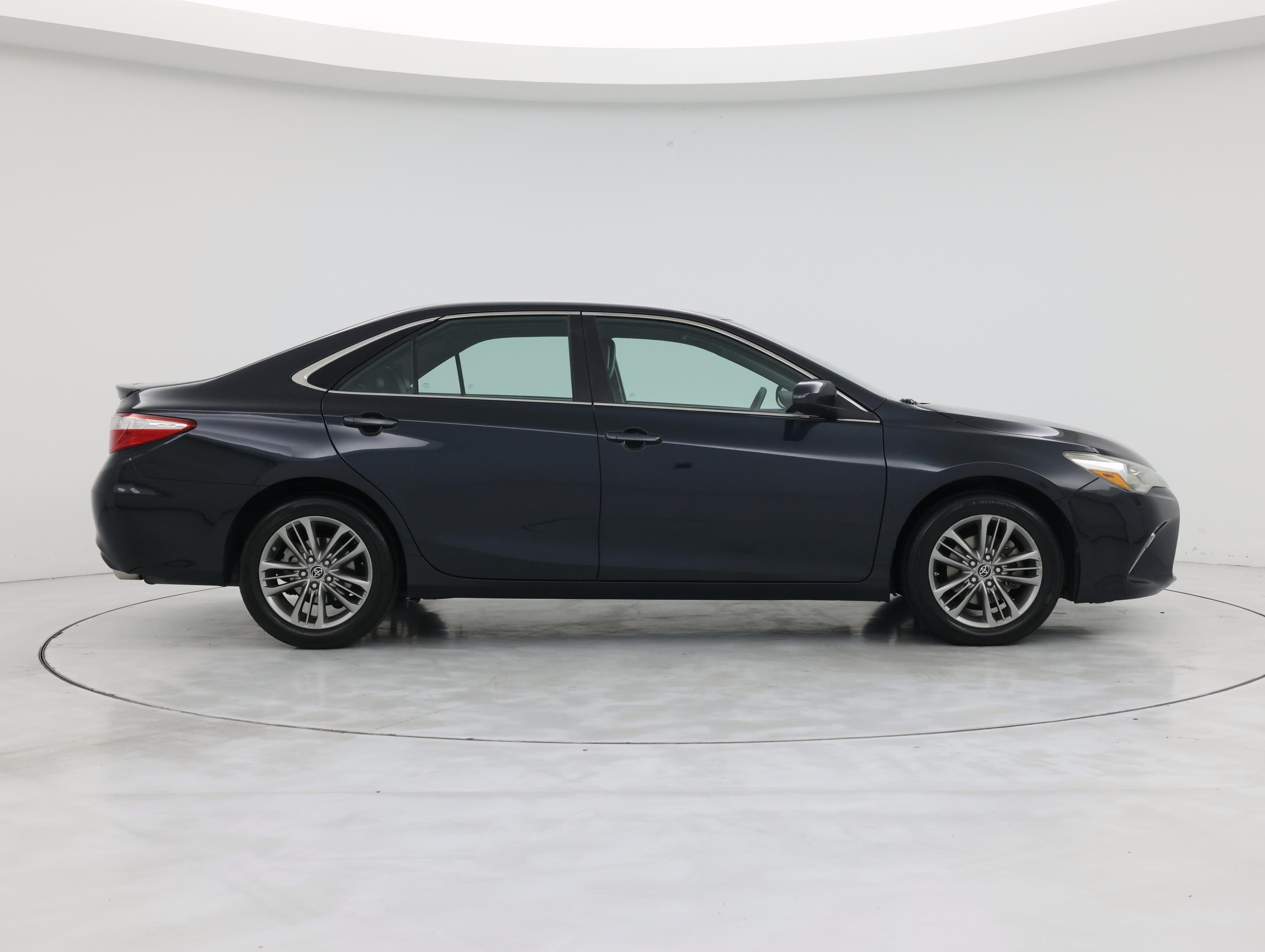 Thumbnail: 2015 Toyota Camry - 7