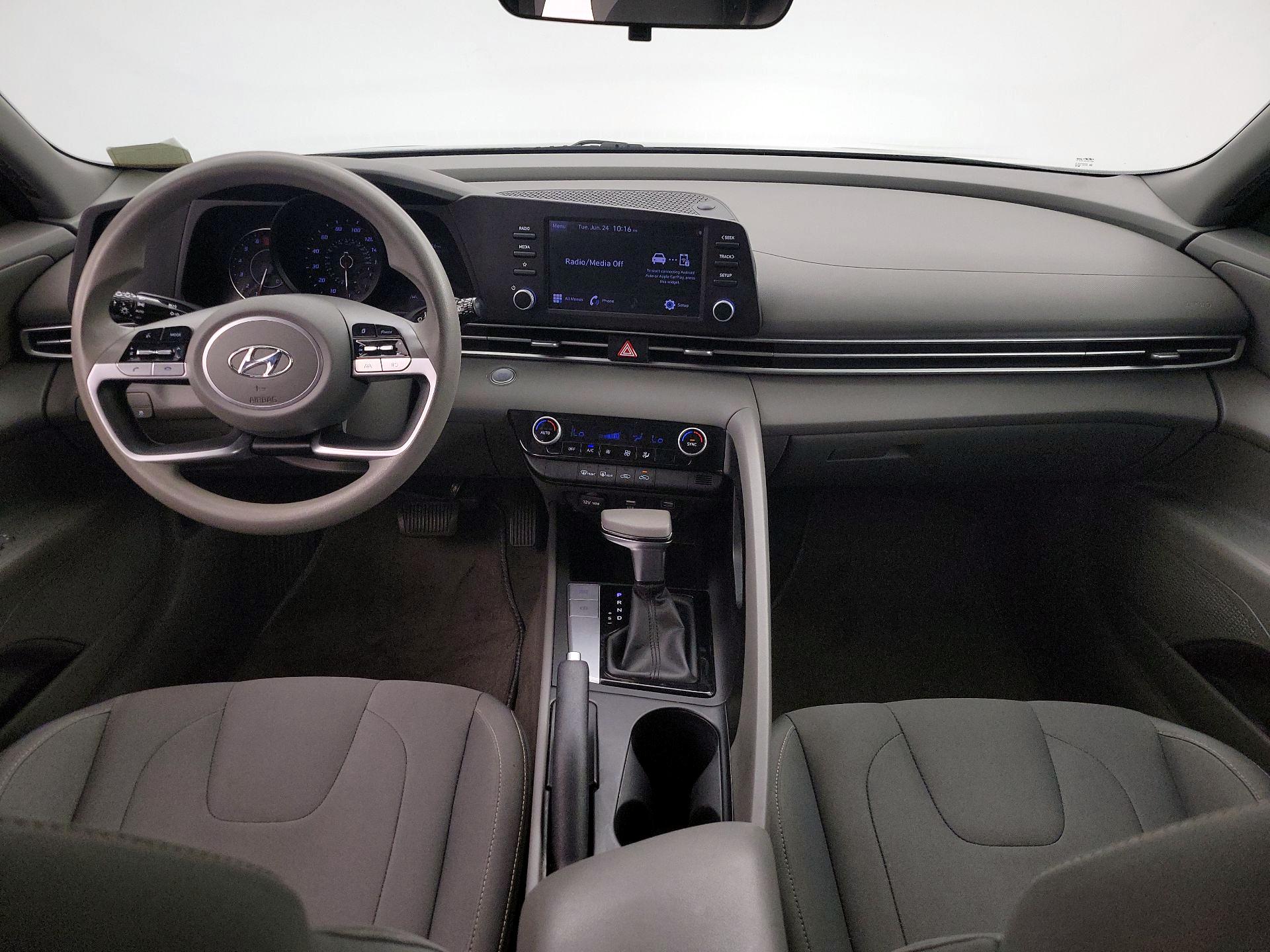 Thumbnail: 2021 Hyundai Elantra - 9